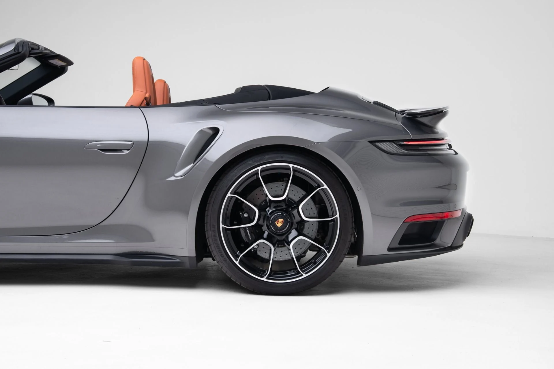 mph012_3078842448_Used_2024_Porsche_911_Turbo_S_1770940586_615bab3fd9