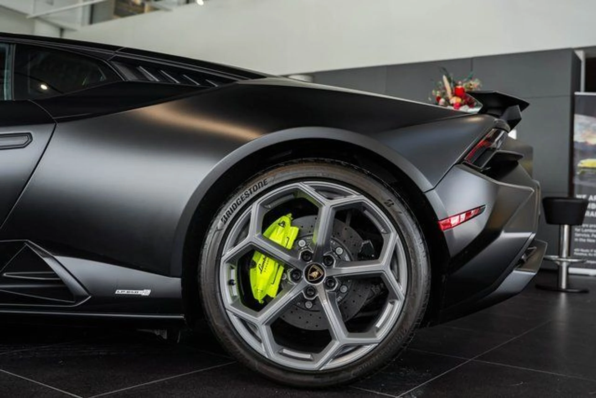 mph012_308635842_a7382c6be634dc72a2bb3479cba31763_185756001a