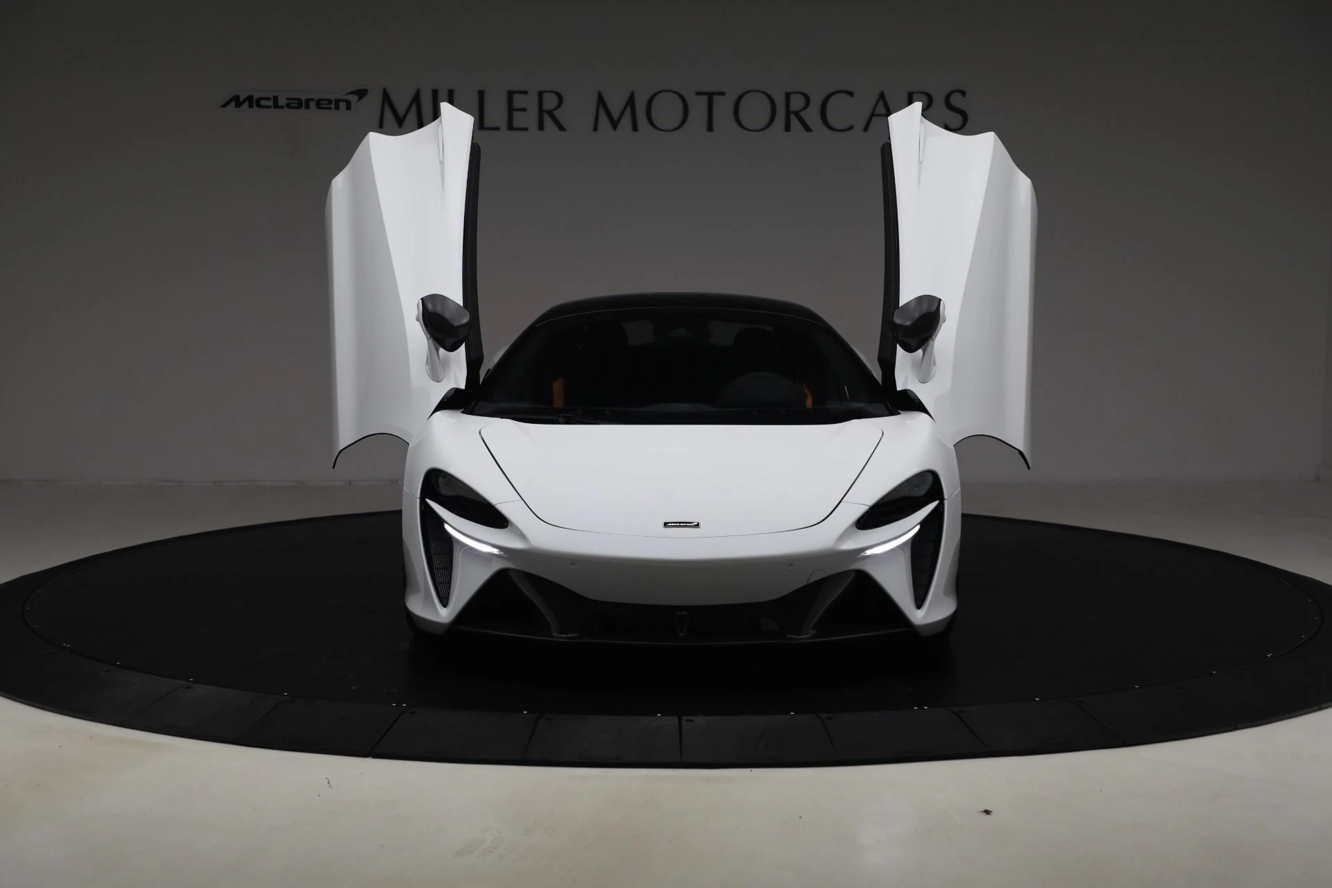 mph012_3089366828_Used_2023_Mc_Laren_Artura_ed455ddba1