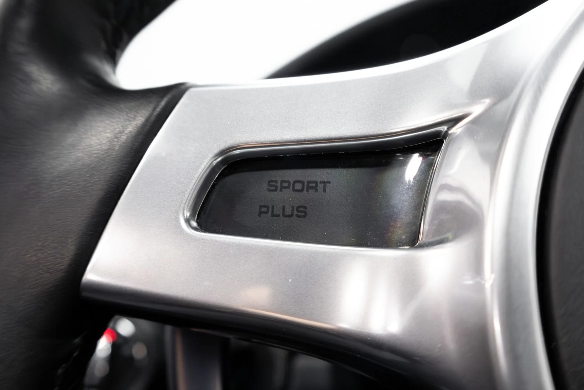 mph012_3090453290_Used_2015_Porsche_911_Turbo_S_1761834686_fe3e62802f