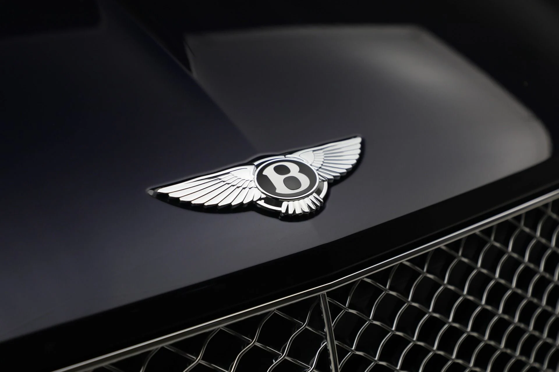 mph012_3095490505_Used_2022_Bentley_Bentayga_V8_db938dc794