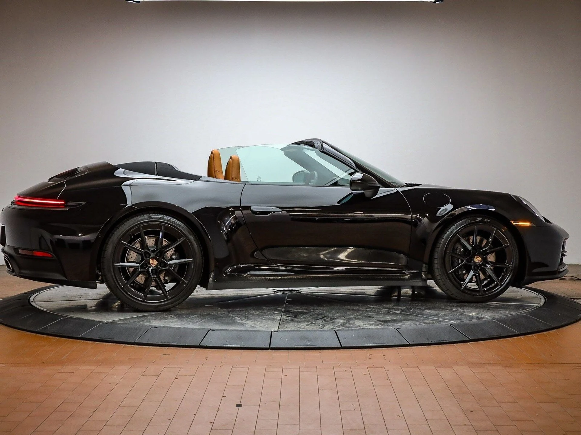 mph012_309758041_3dfcb9669a756966b6ab5a9c22b42bdfx_9af6699f3d