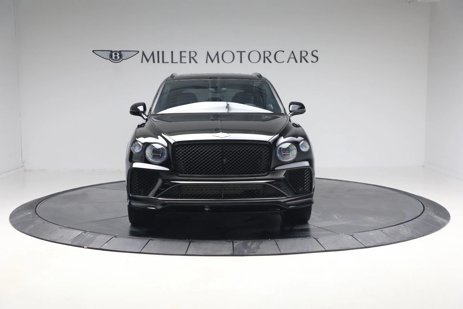 mph012_3103169543_Used_2023_Bentley_Bentayga_Speed_1769469901_cb77fff7d9