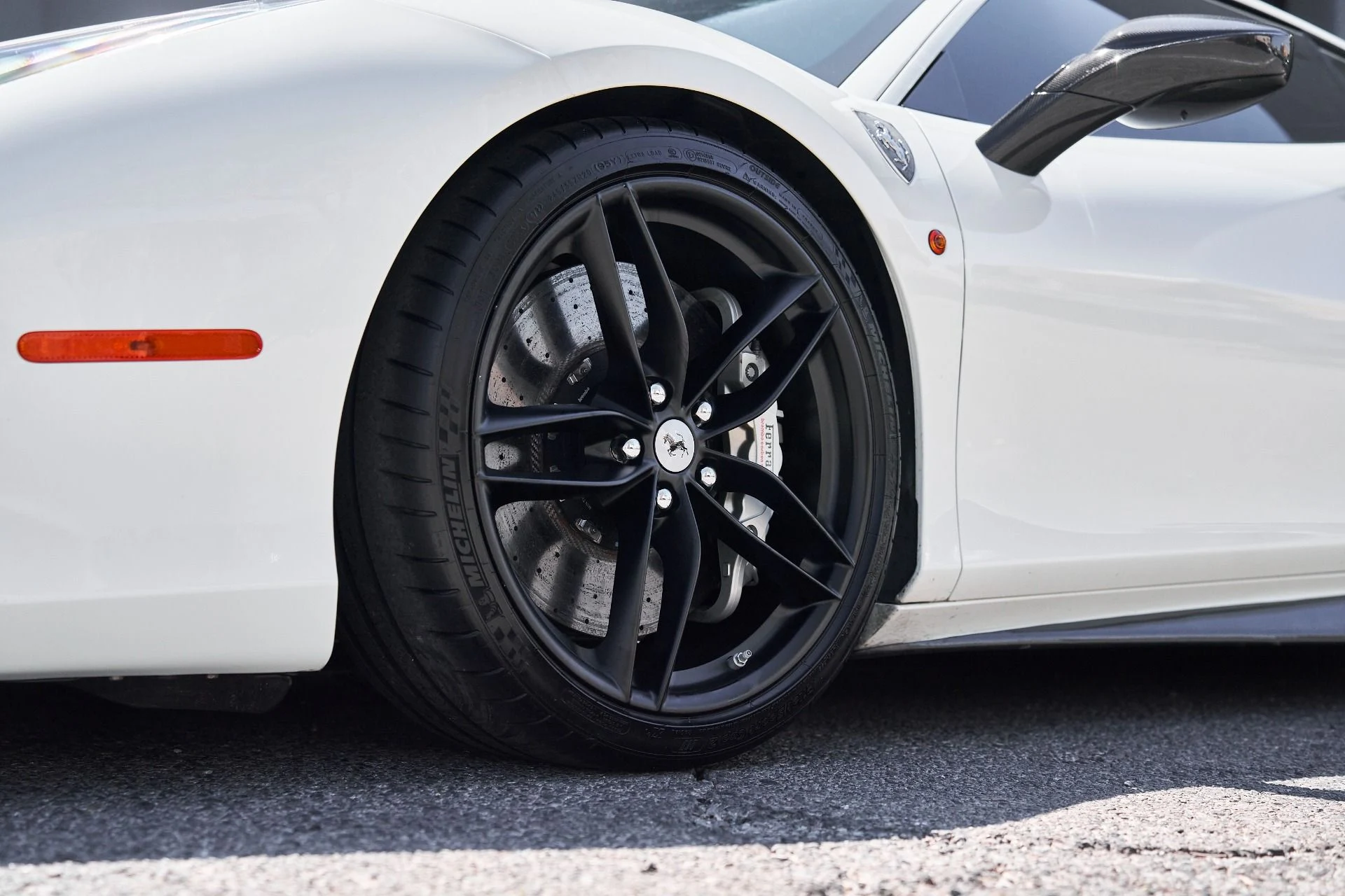 mph012_3113753653_Used_2017_Ferrari_488_GTB_Base_1755309758_d547c7b3d2