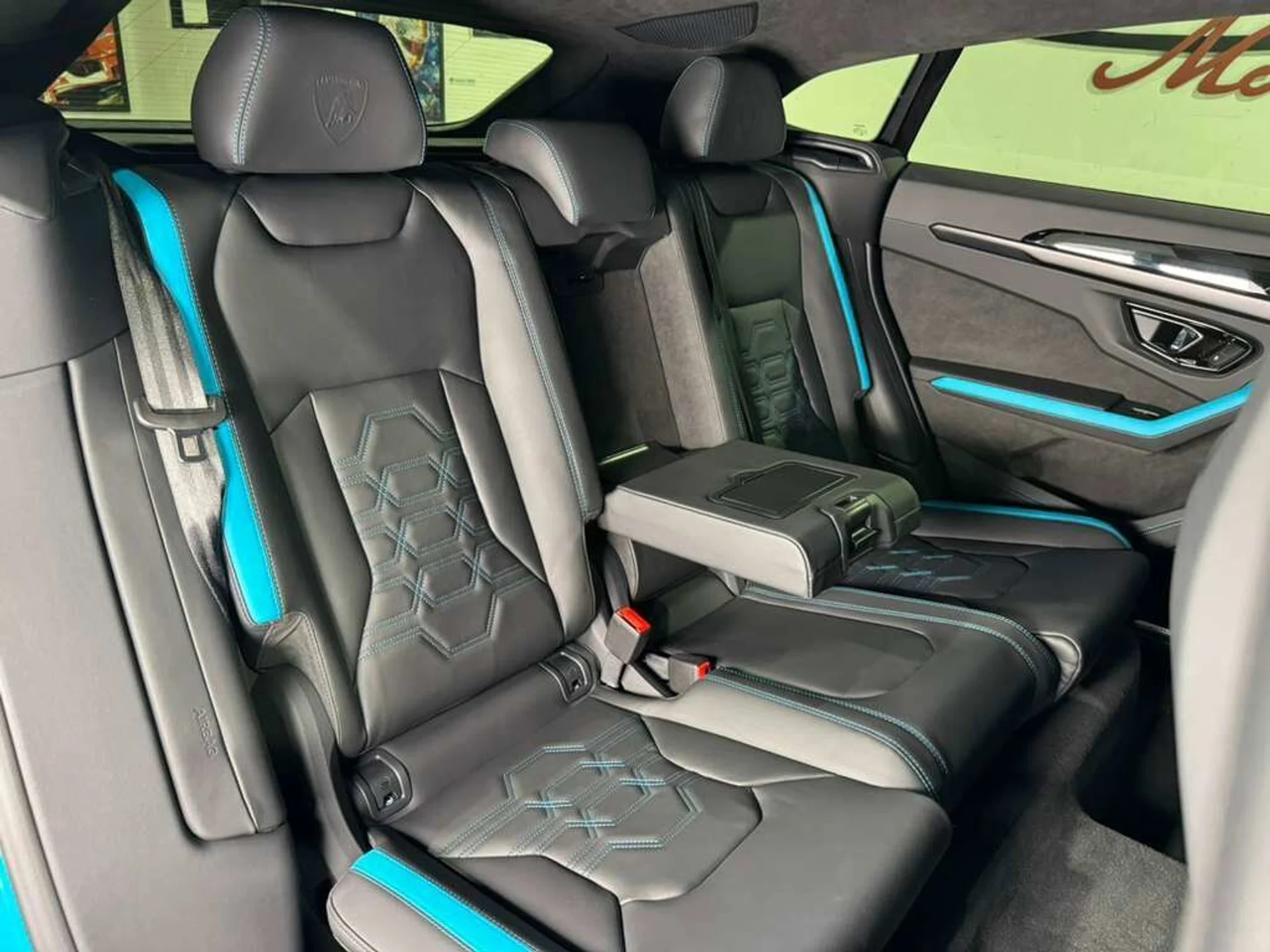 mph012_3115178223_ce0c24eba18b754833b956d0c7cdaf75_d2969420e8