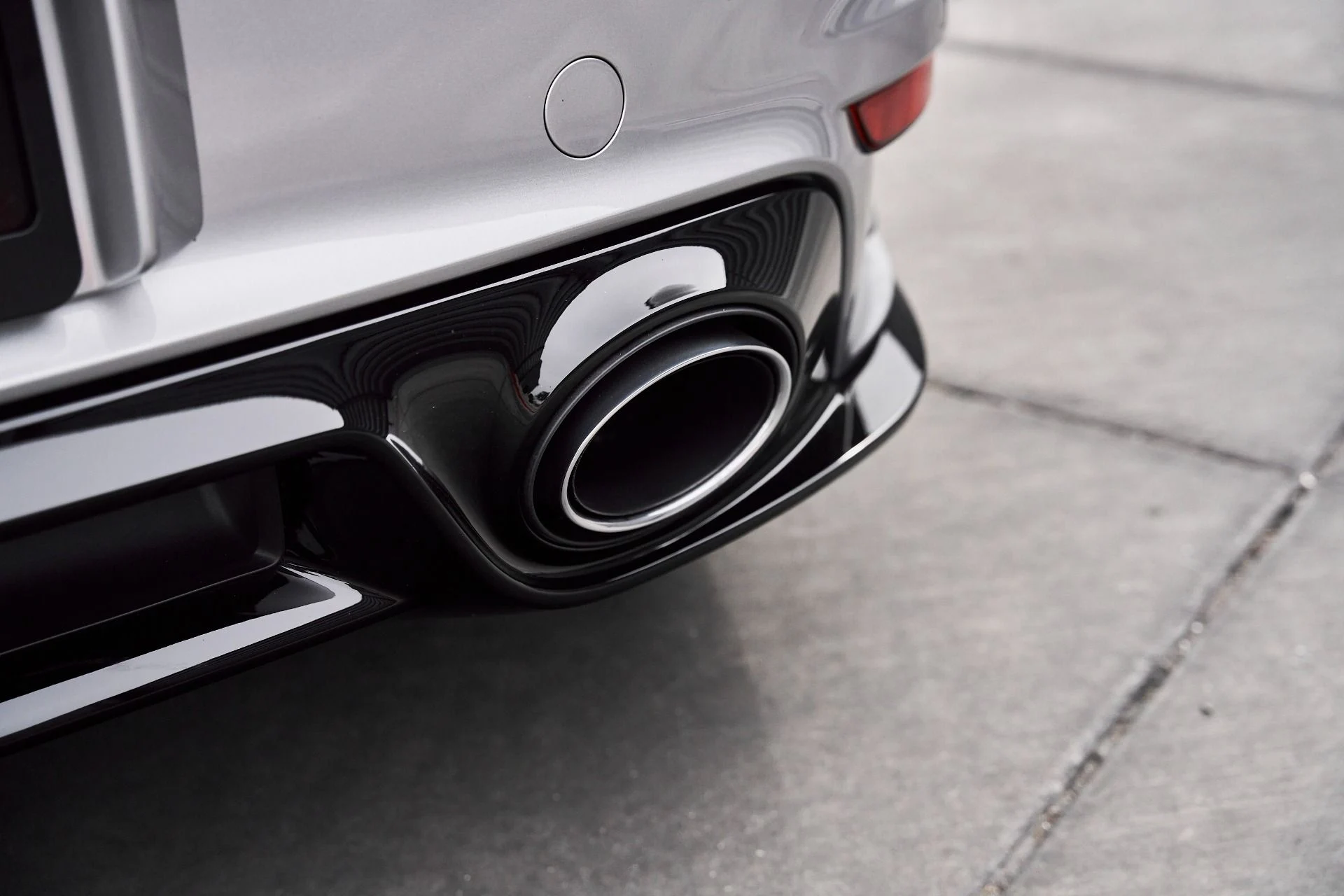 mph012_3116802734_Used_2025_Porsche_911_Turbo_S_1770776342_b7e379acdc