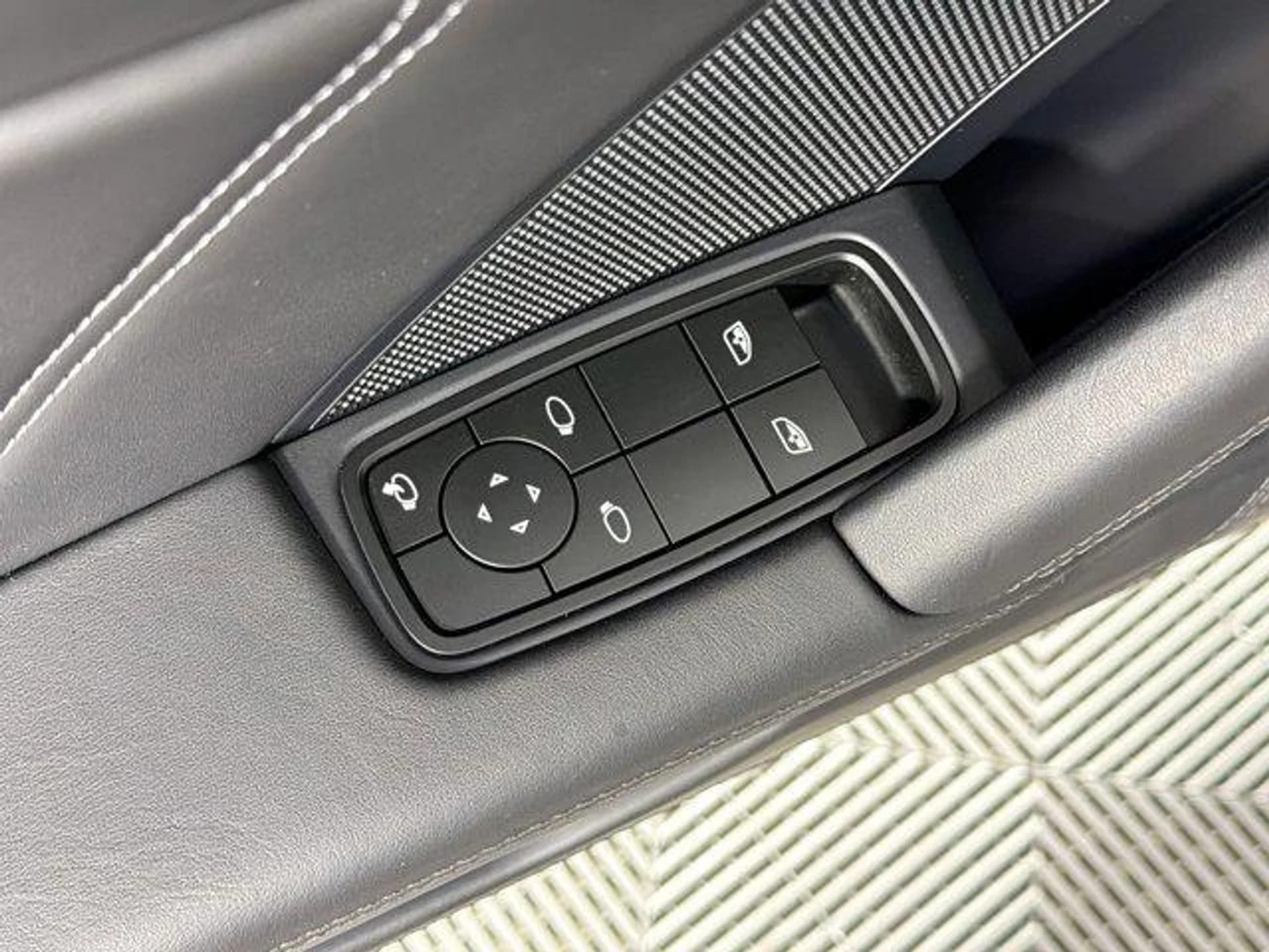 mph012_31173483_5qu_m_Rm_Bqc9ovh_Mbdma_Rkl_Gx_JKU_554f43c4ec