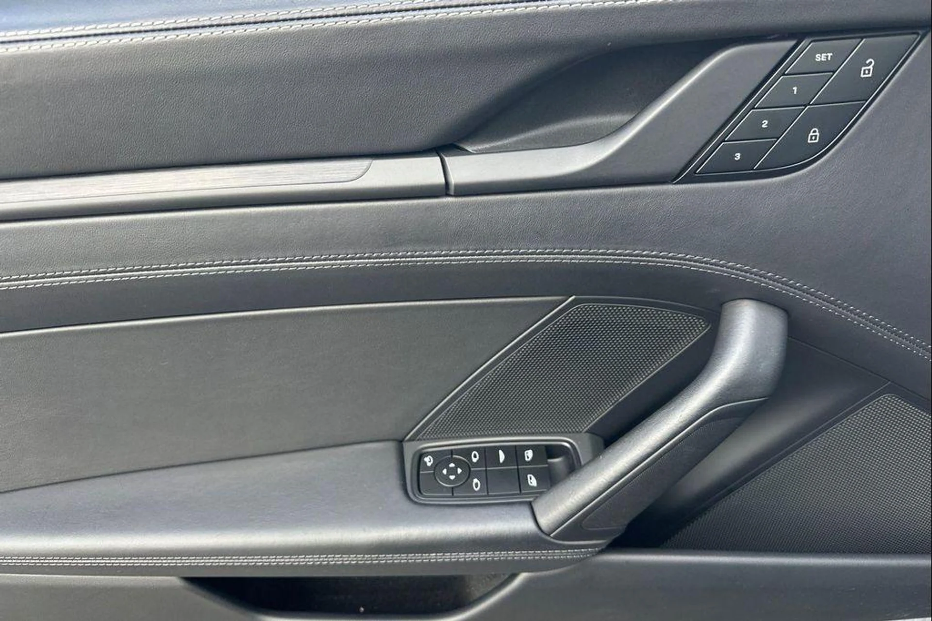 mph012_3120980893_6_OIVYX_Ok_h19x_DG_Vz_Dp_Kx_Rm4_Iqo_94fad680e2