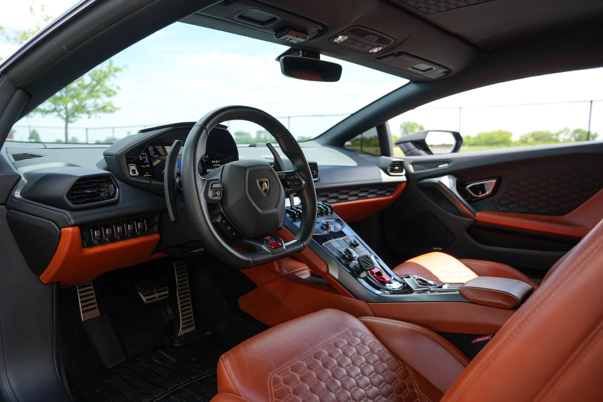 mph012_3139694154_Used_2019_Lamborghini_Huracan_LP_580_2_1779311317_b7f5bc45c1