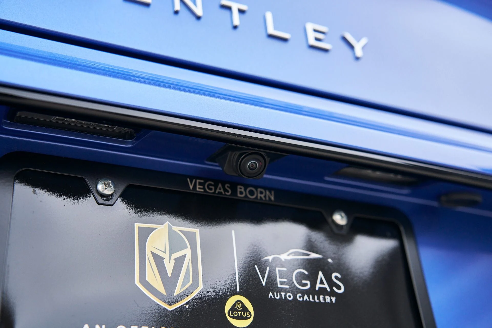 mph012_3155139963_Used_2023_Bentley_Continental_GT_Azure_1761755947_fc5787721a