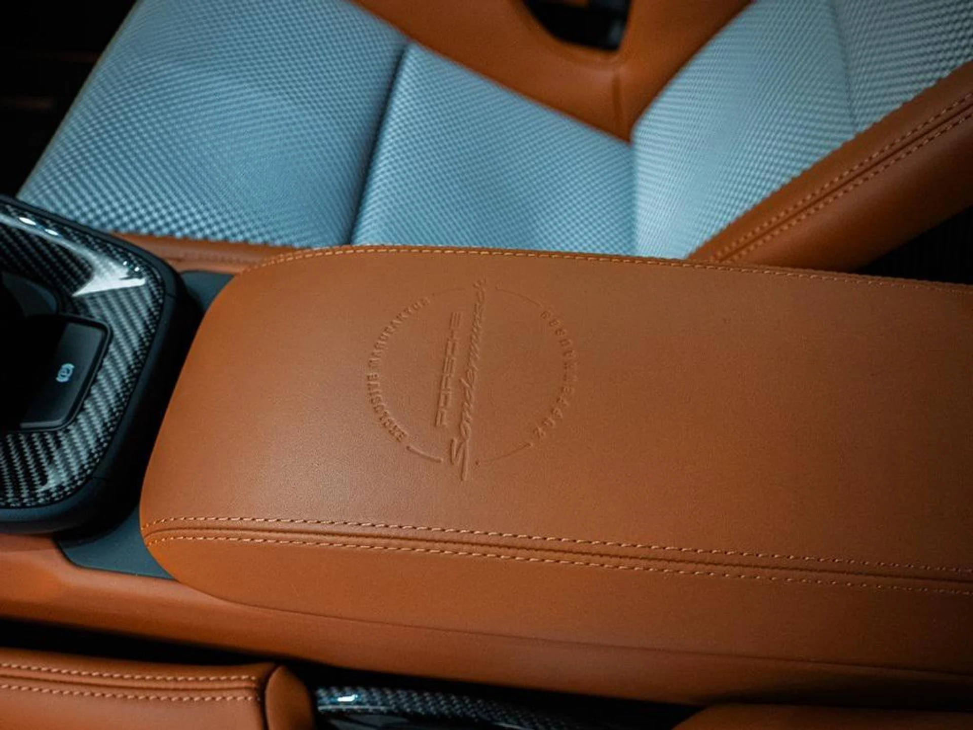 mph012_315922407_V_Ej_Dm_j_2o1_HG_3_Vkbs_NT_1k4_E248_f9ca962156