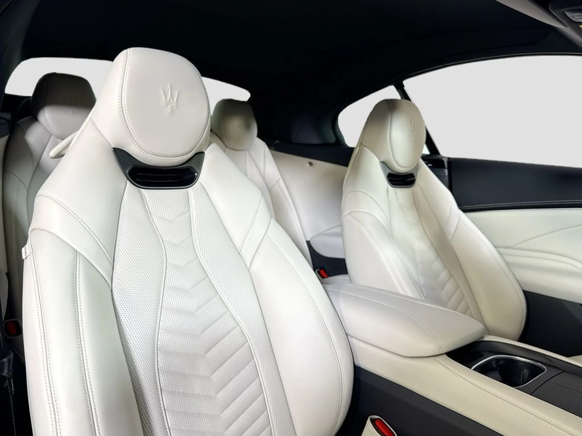 mph012_3159850429_new_2026_maserati_grancabrio_convertible_11350_23043236_14_1024_c529dea785