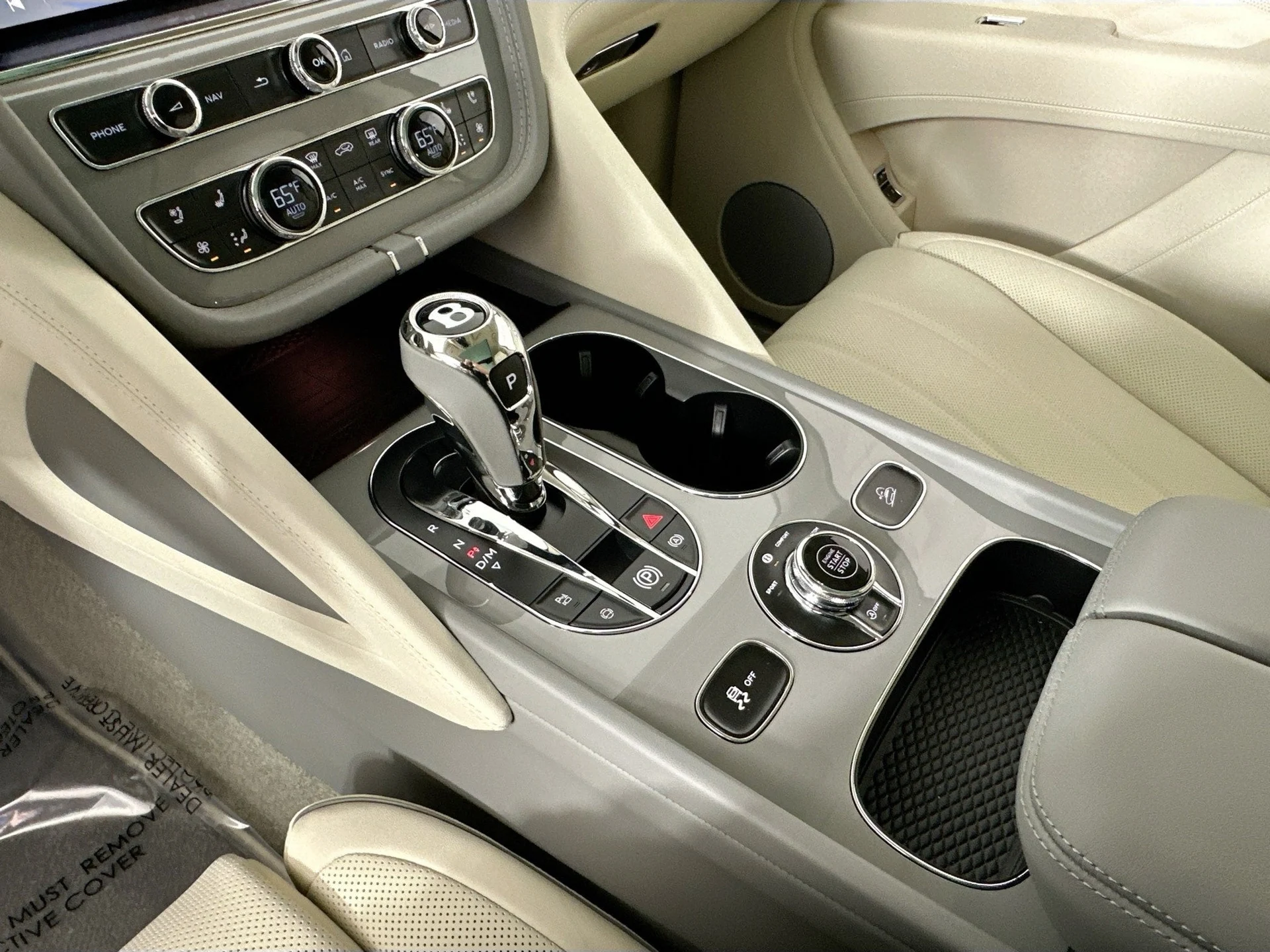 mph012_3161990774_13_badbe85ead