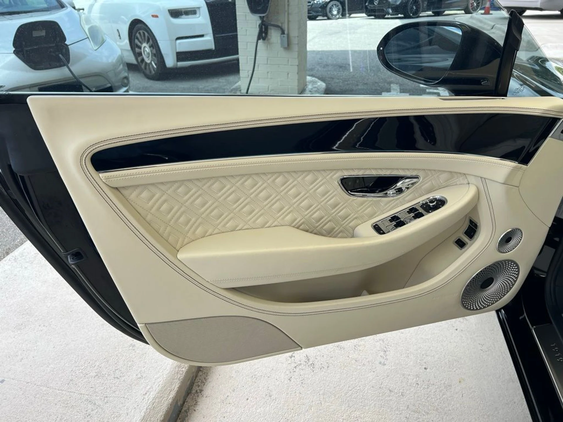 mph012_3162637934_ib09wypgwhc18f5d1153w9b3cmv9_baedce6419