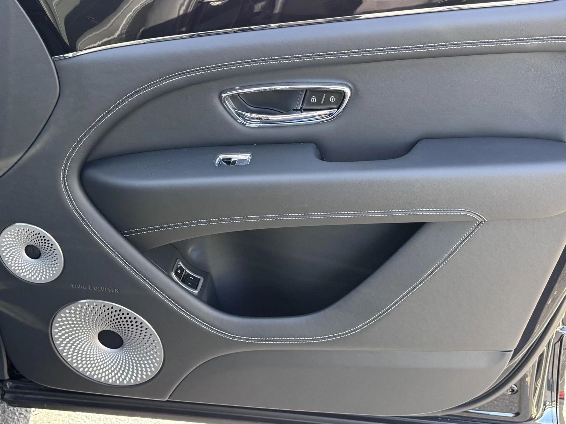 mph012_3164545516_2304344c1c194991162463feb71cc523_8c9fffaa20