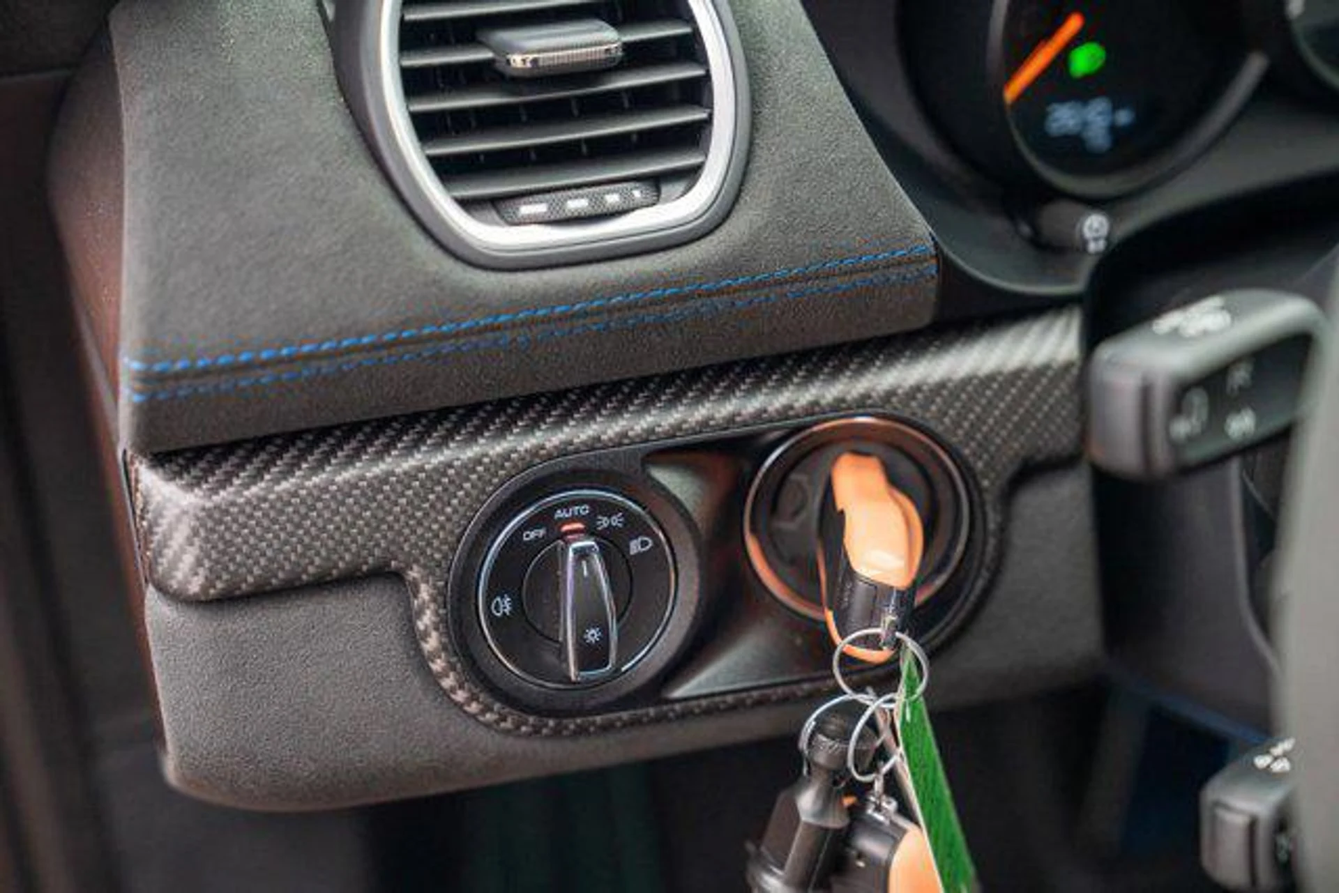 mph012_3169882664_9_RYG_Stp23_Aqw_Hv4zh1pr_Th_Bx_c_a849ba0357