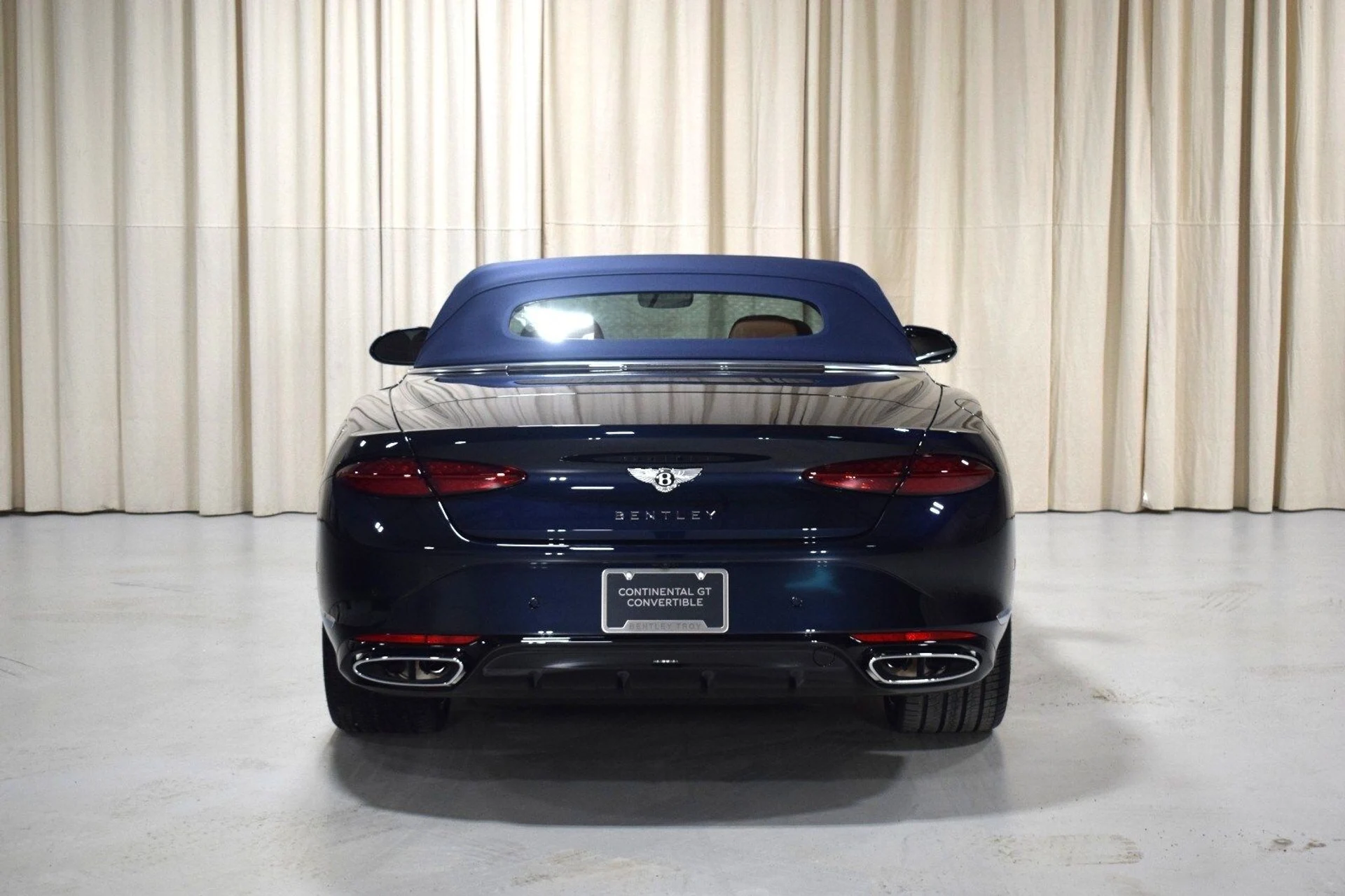 mph012_3182085550_866d589f432fd1c5fa798b794772d840x_2b463e5162