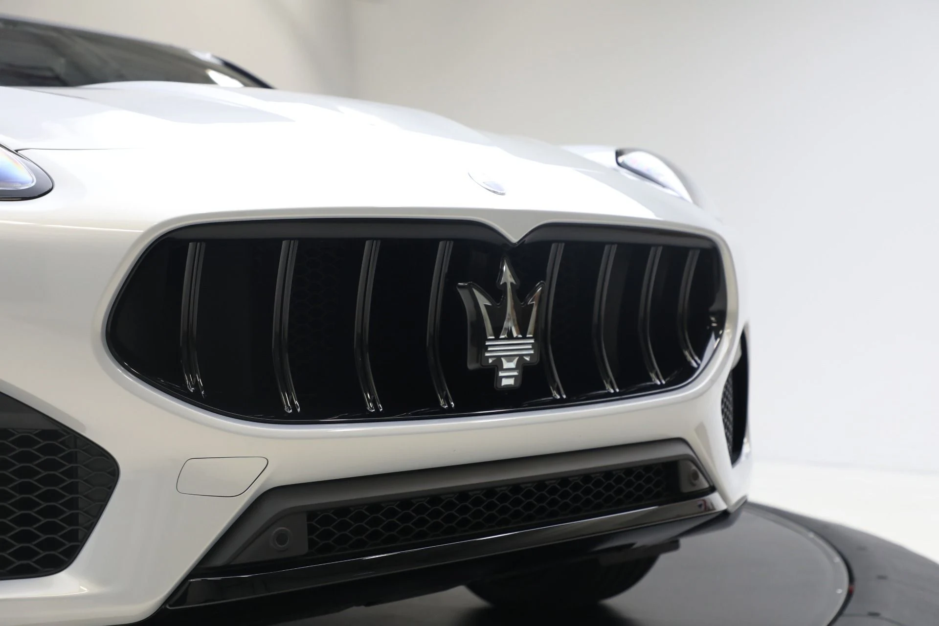 mph012_3185773984_New_2025_Maserati_Grecale_Modena_1759768346_4001b0f431