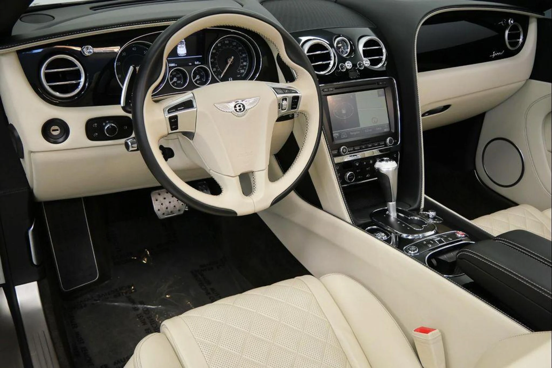 mph012_319689284_90_R9_Tvm_GJ_8n_T0b_Ev_ffe_Zh6g_WQU_ce9fff625b