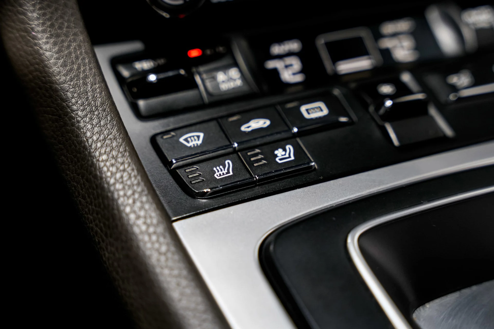 mph012_3208477998_7b05197eac696c3c9b3dda64978180d9x_31bd1055f8