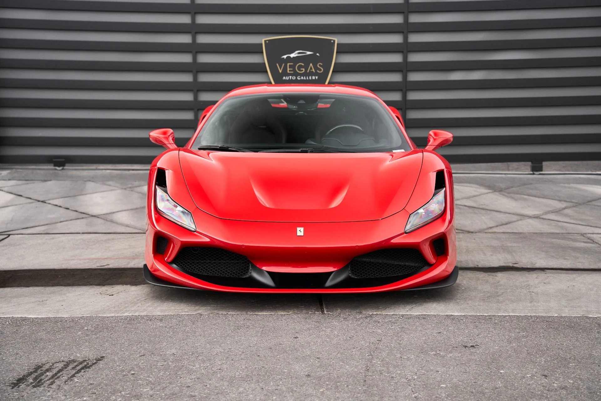 mph012_3209544723_Used_2020_Ferrari_F8_Tributo_Base_1761597616_d7ef71b790