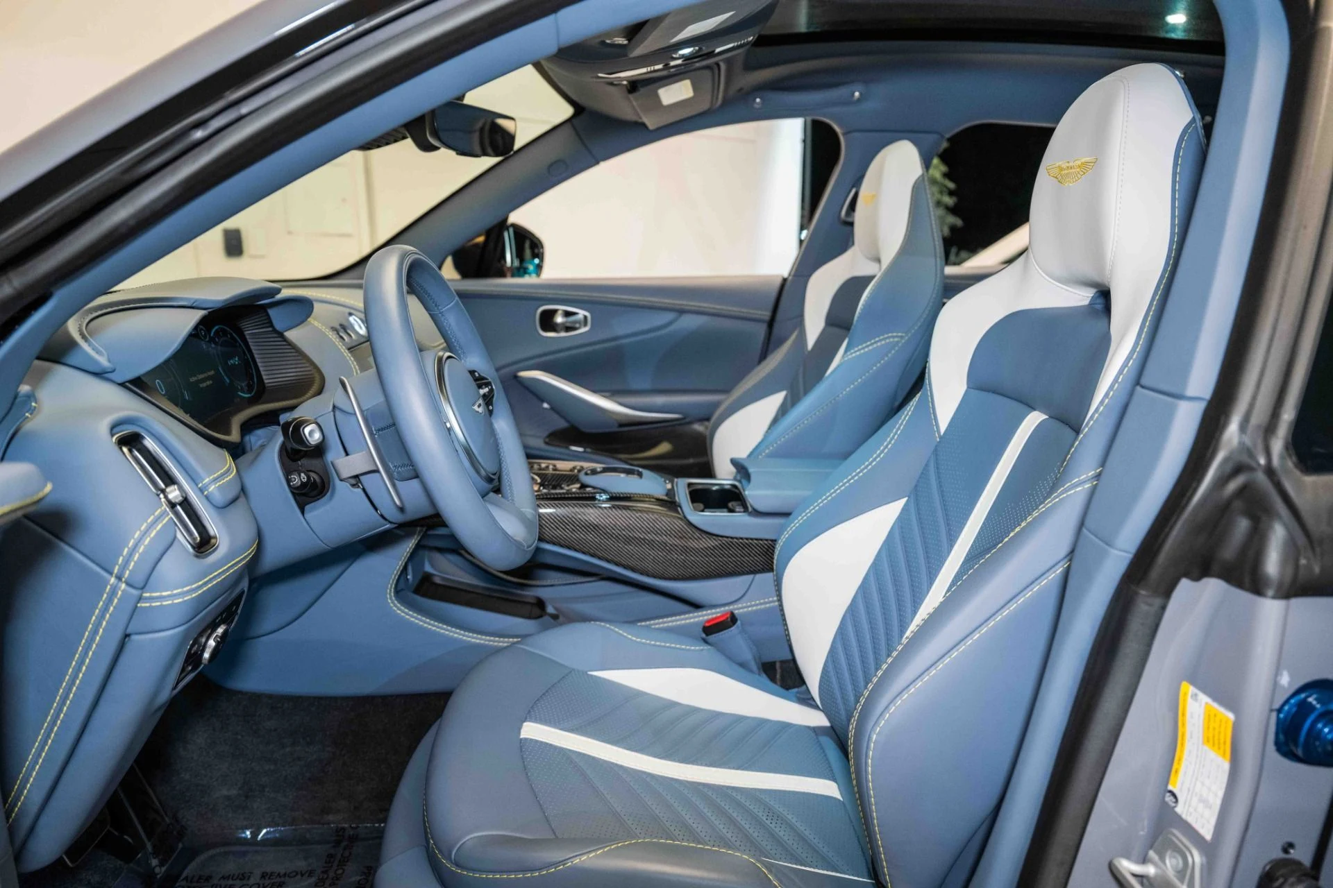 mph012_3209743655_Used_2023_Aston_Martin_DBX_707_1728832249_ca7cd86957