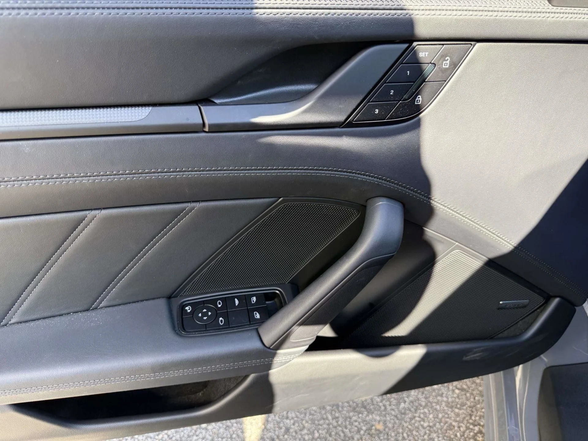 mph012_3210105217_13d1d2adeb56673d9a07d7fe6038d770x_57fedc52c9