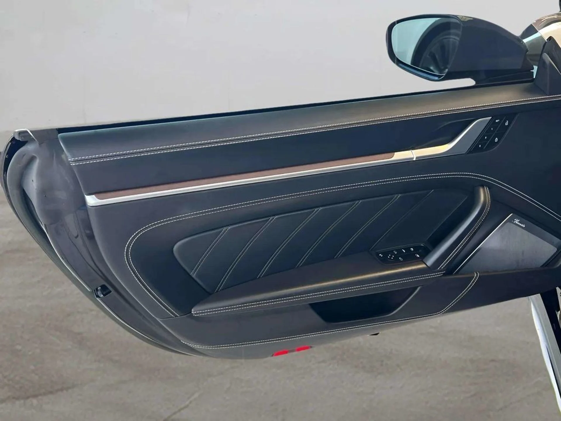 mph012_3220520433_nkyjs9mv3qzqbw1bu1gpy1u7fdyh_c65d6efe5e