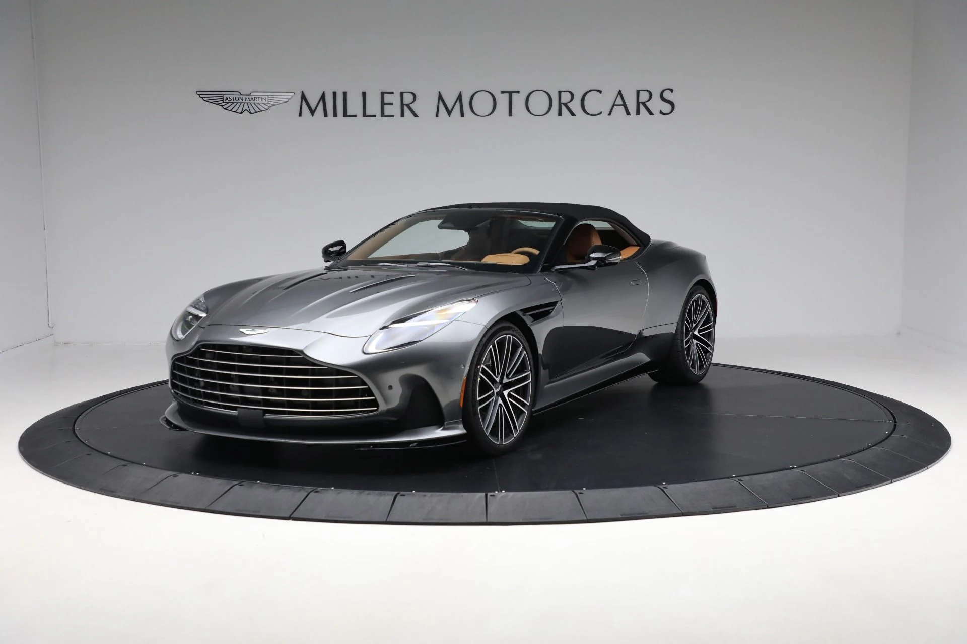 mph012_3244572442_New_2025_Aston_Martin_DB_12_Volante_d678fdf213