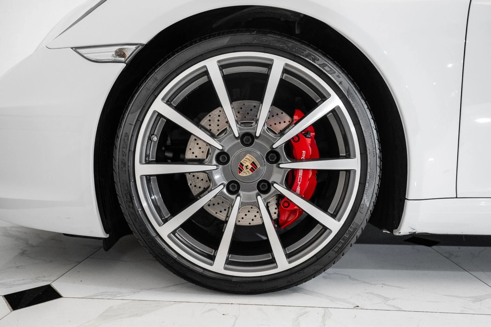 mph012_3245568362_Used_2016_Porsche_911_Carrera_S_1758126477_f785d8c576