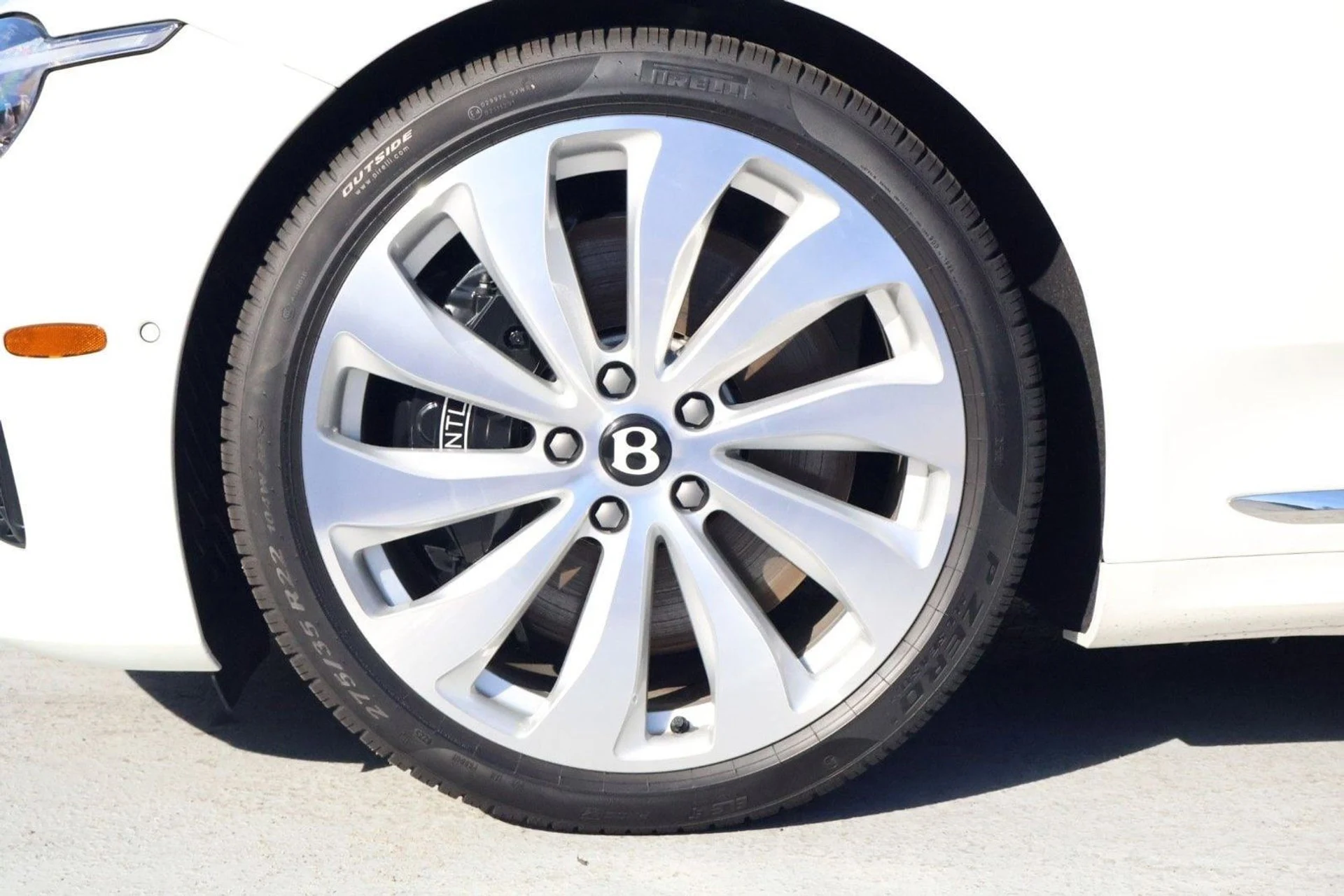 mph012_3246758673_91ee4c768f6ab567b1a2a42deed7c81bx_ea57d32727