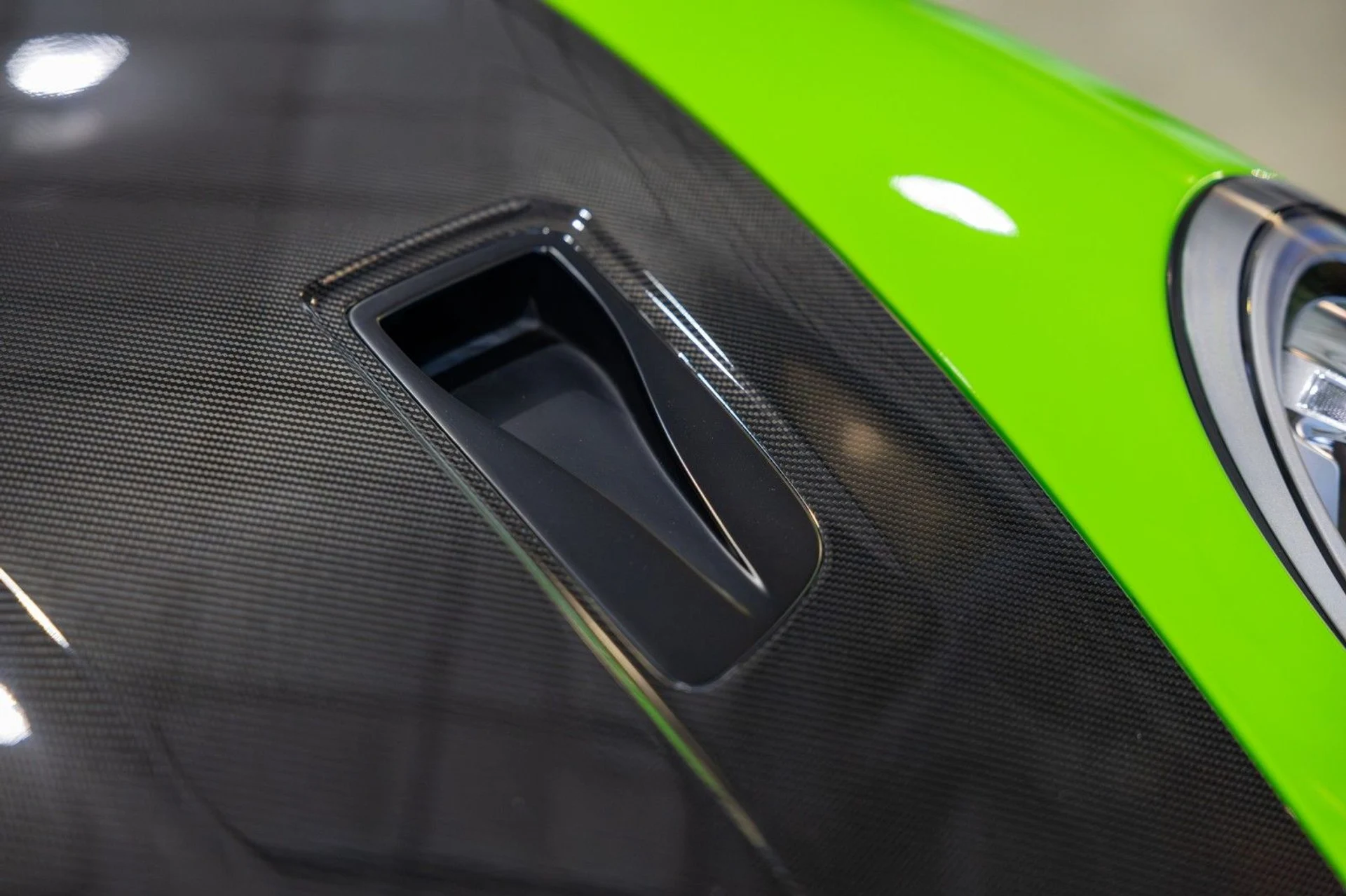 mph012_3248470092_dw_5ada5071d3