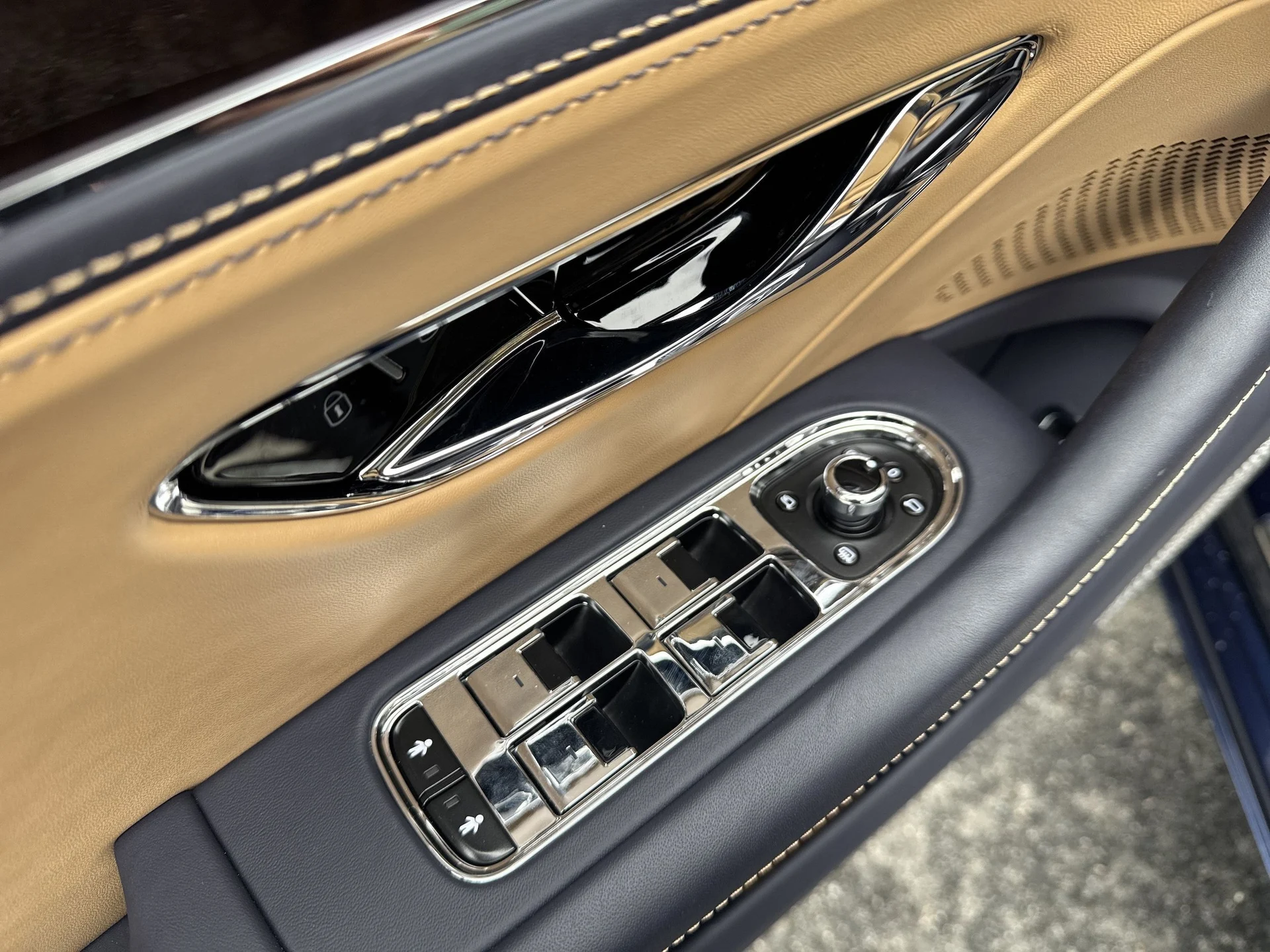 mph012_325059890_9ee5bb9cafcb9e9e205eb49fbe02e508x_aeb644449a