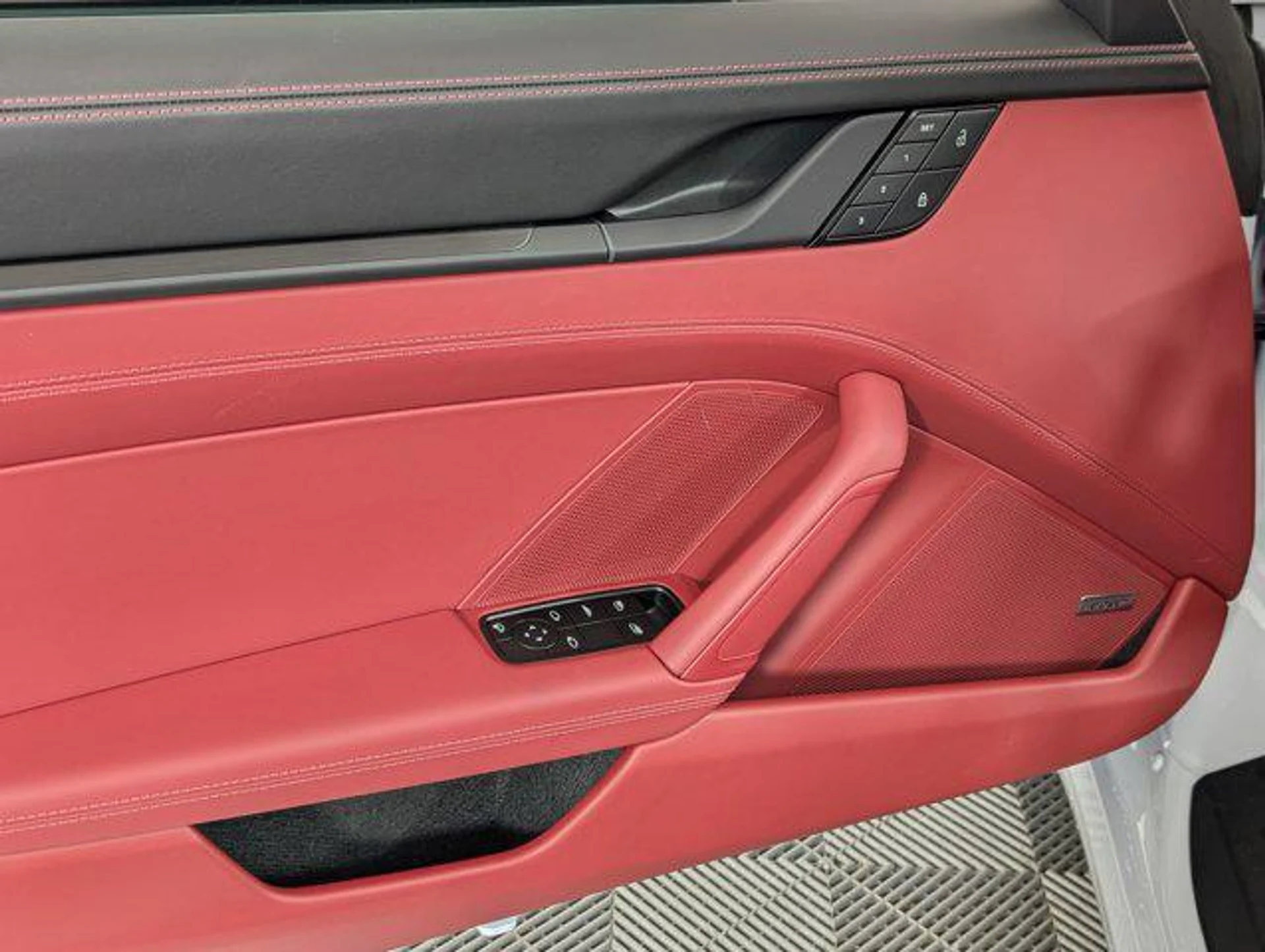 mph012_3252393688_x_E3_PD_9_Hme_AN_Coe_B3_Q_Pvn6n_Dtilo_ea72deff19