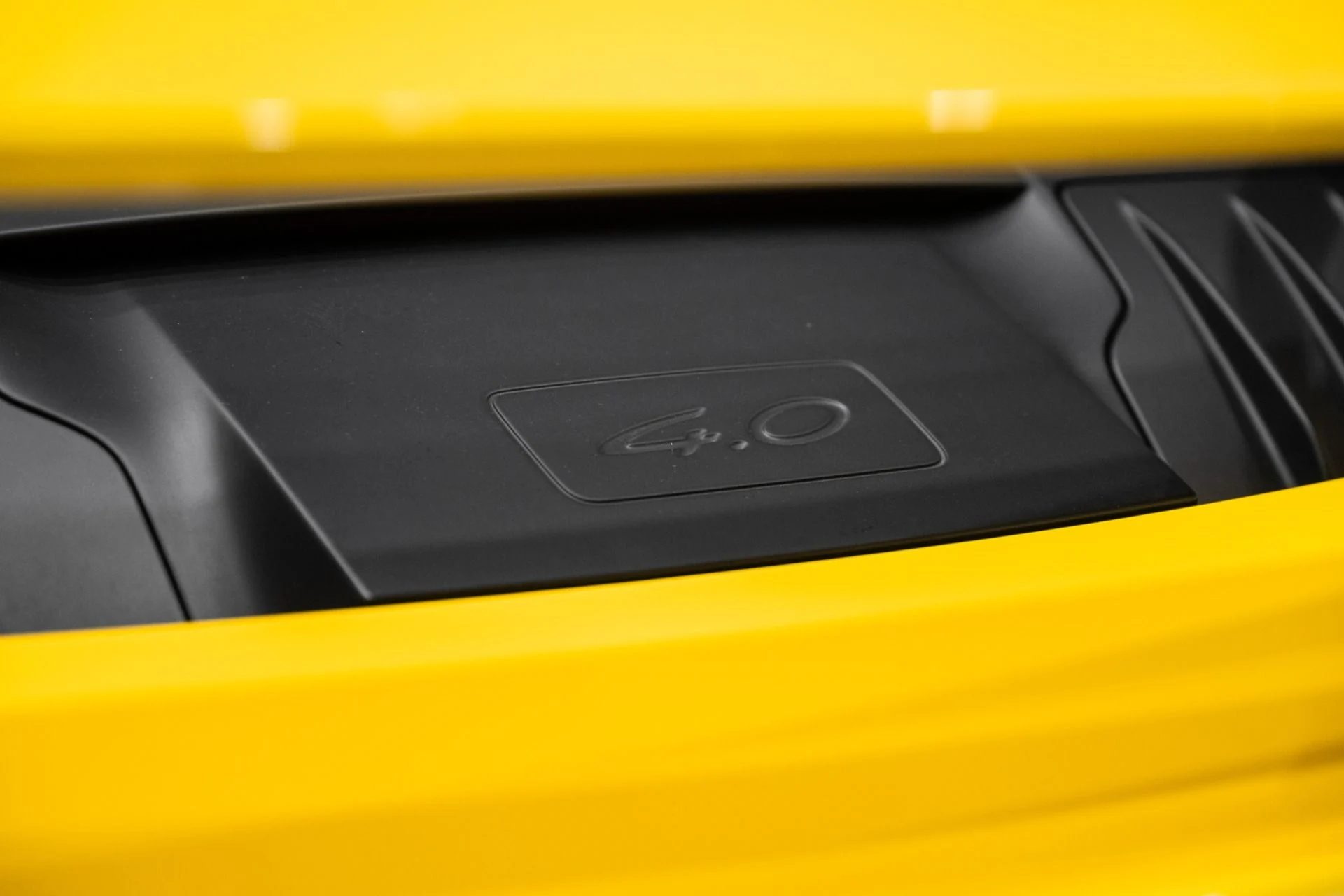 mph012_3255156602_Used_2022_Porsche_911_GT_3_1764089810_55e549fc24