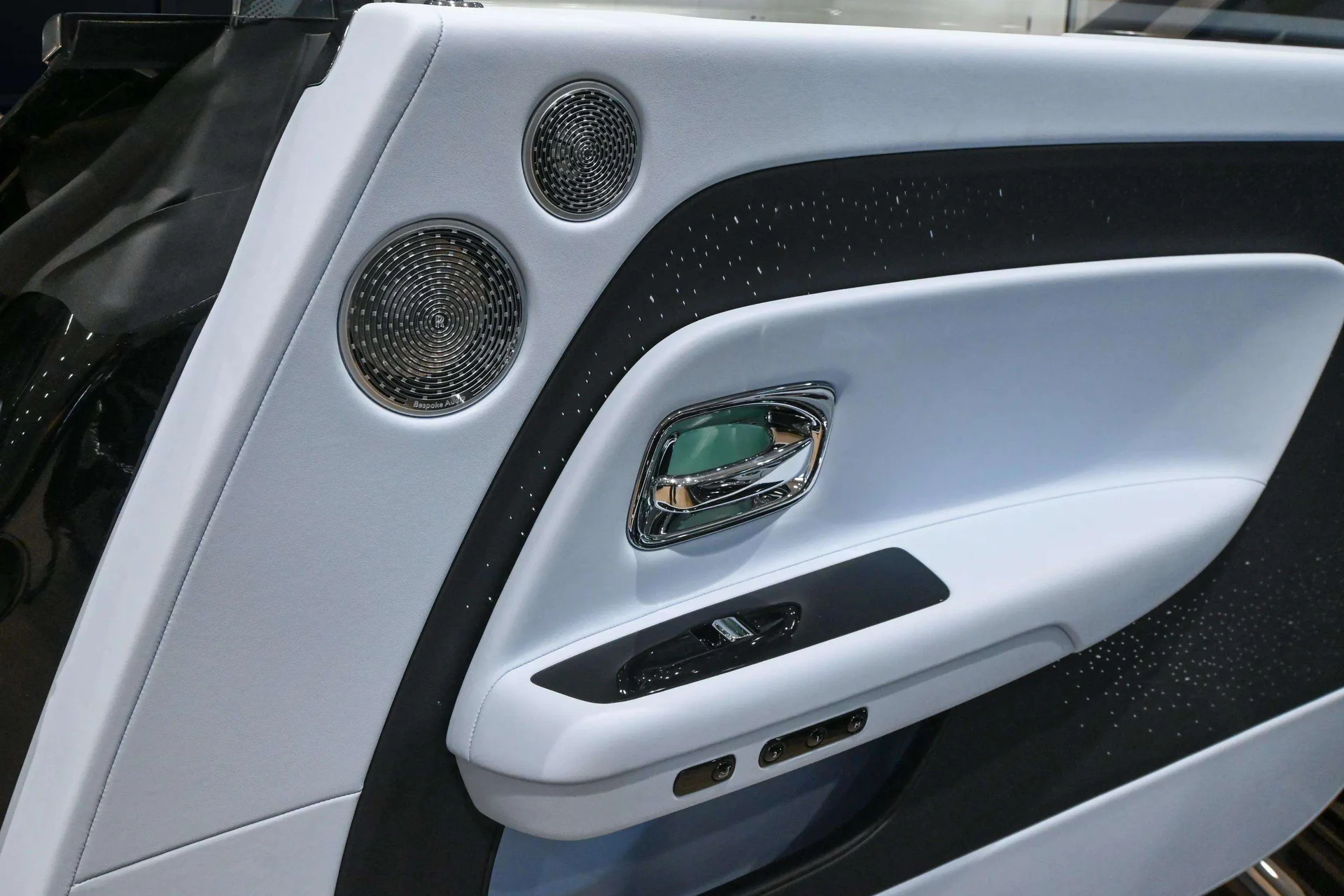 mph012_3256593228_f9bf5f4f_59ff_47ed_a629_567b5622cafc_788b16dd51