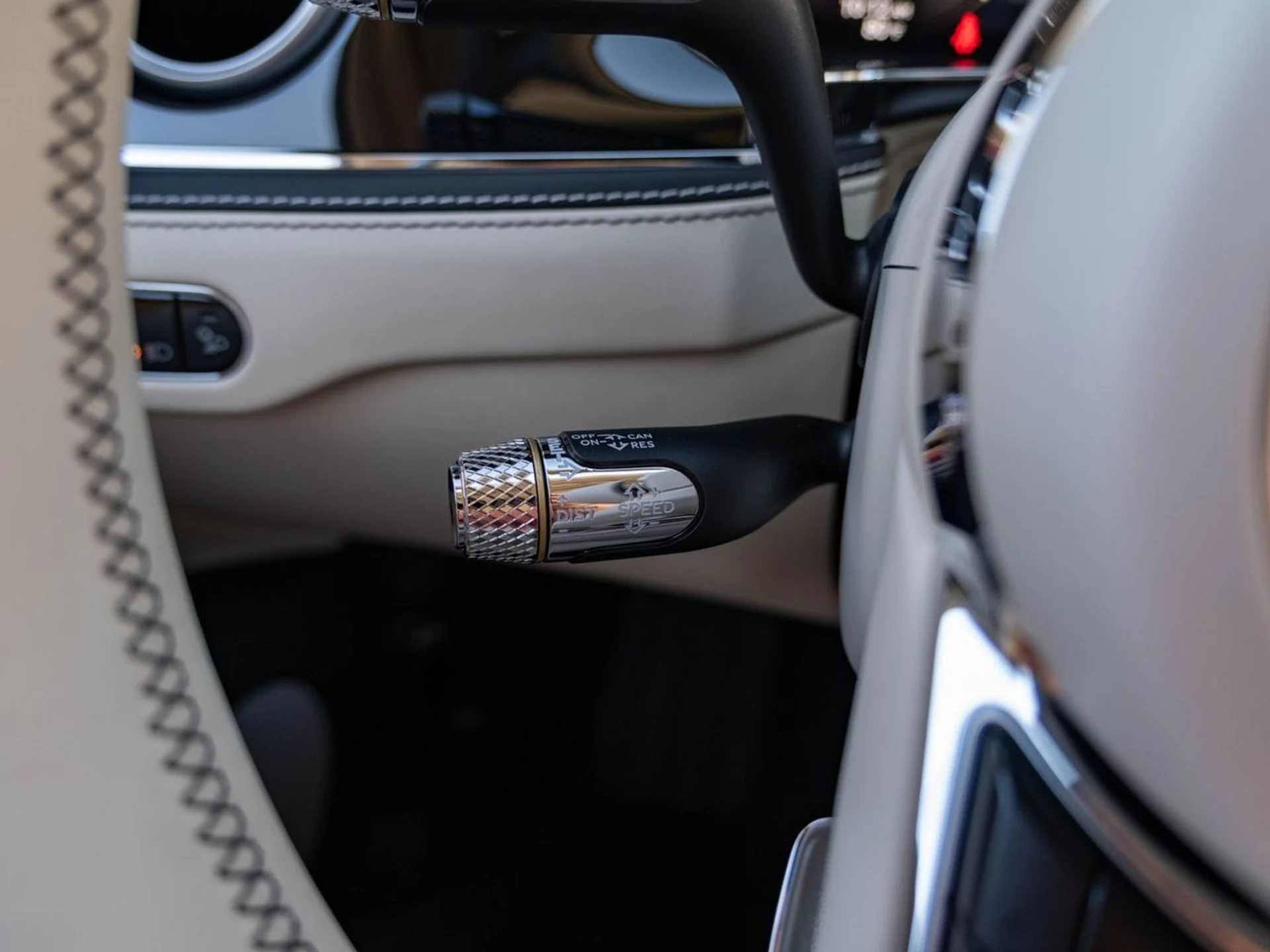 mph012_3259962774_95ad0c69b116e4218e1a43d2da385301x_2459471d24