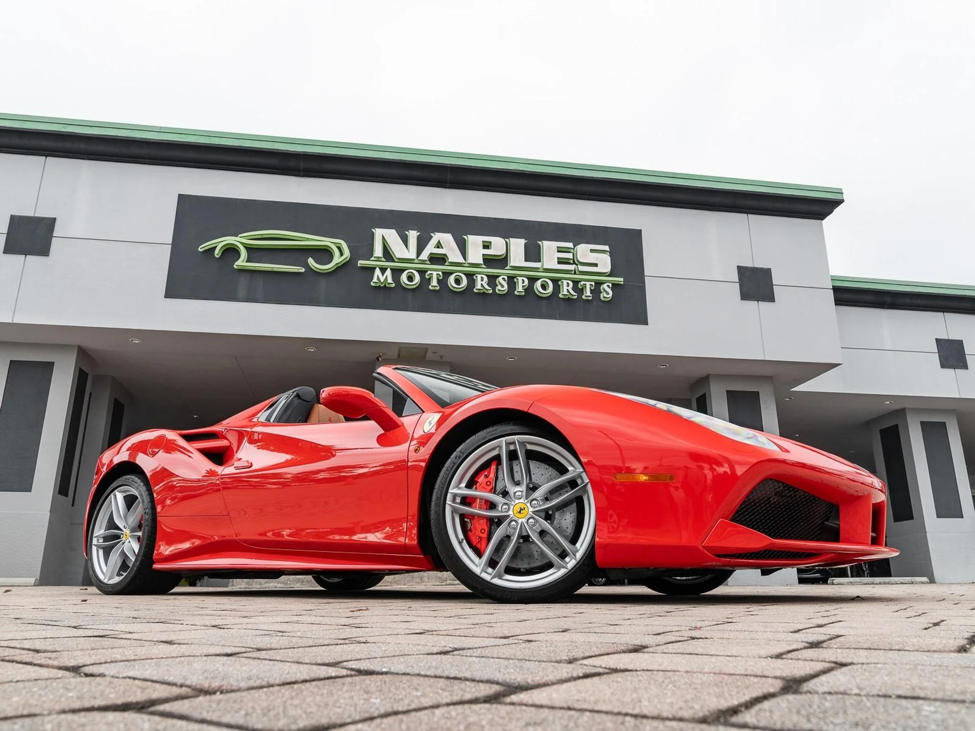 mph012_3263749091_Used_2019_Ferrari_488_Spider_Convertible_1771513881_9680ae3042