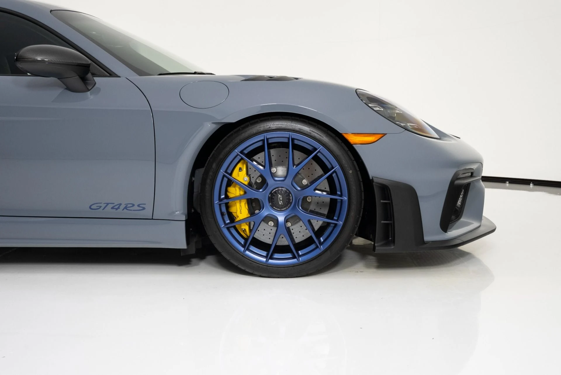 mph012_326875035_Used_2024_Porsche_718_Cayman_GT_4_RS_1756417604_50d9a8def7