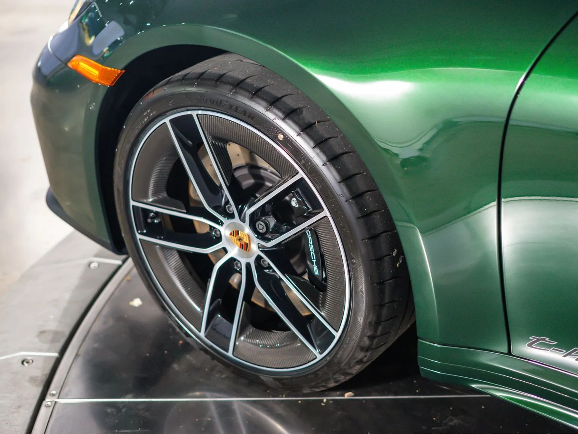 mph012_3269892621_8d486e82c0c18f68f202fb7d97585a74_dc9f341df1