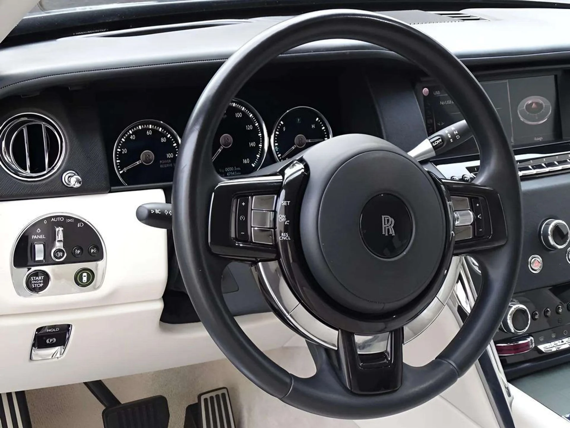 mph012_3269989505_7ca8d142e5714dc2d0b3007145ad229ex_b20a96b06b