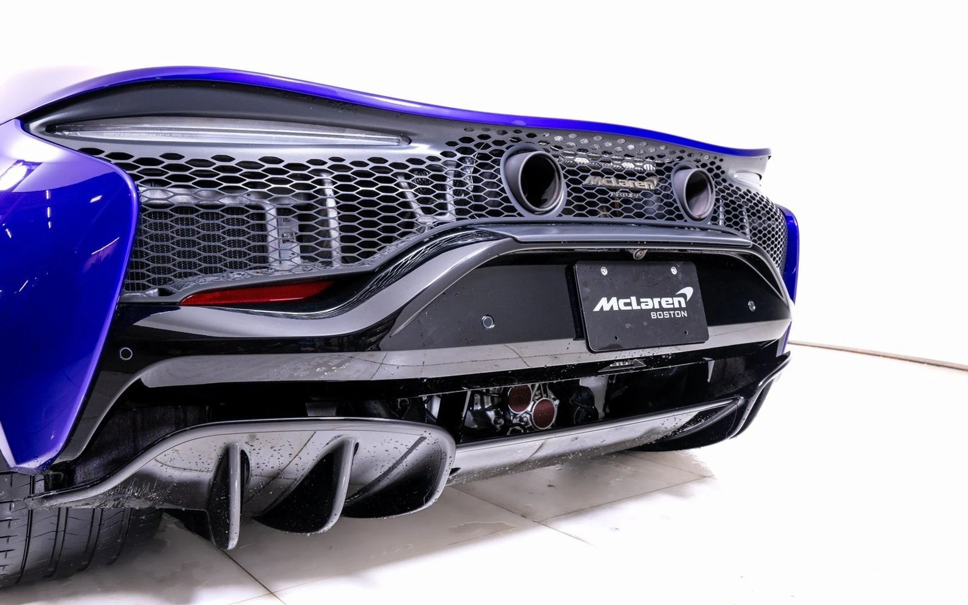 mph012_3270436976_e6bc7394953c27b62df066405f99509bx_8b026e0a8e