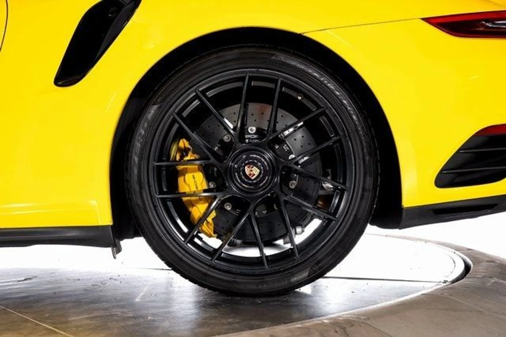 mph012_3270950945_23f15eee539ae98519ba5b18b8b1bc84x_2458246886