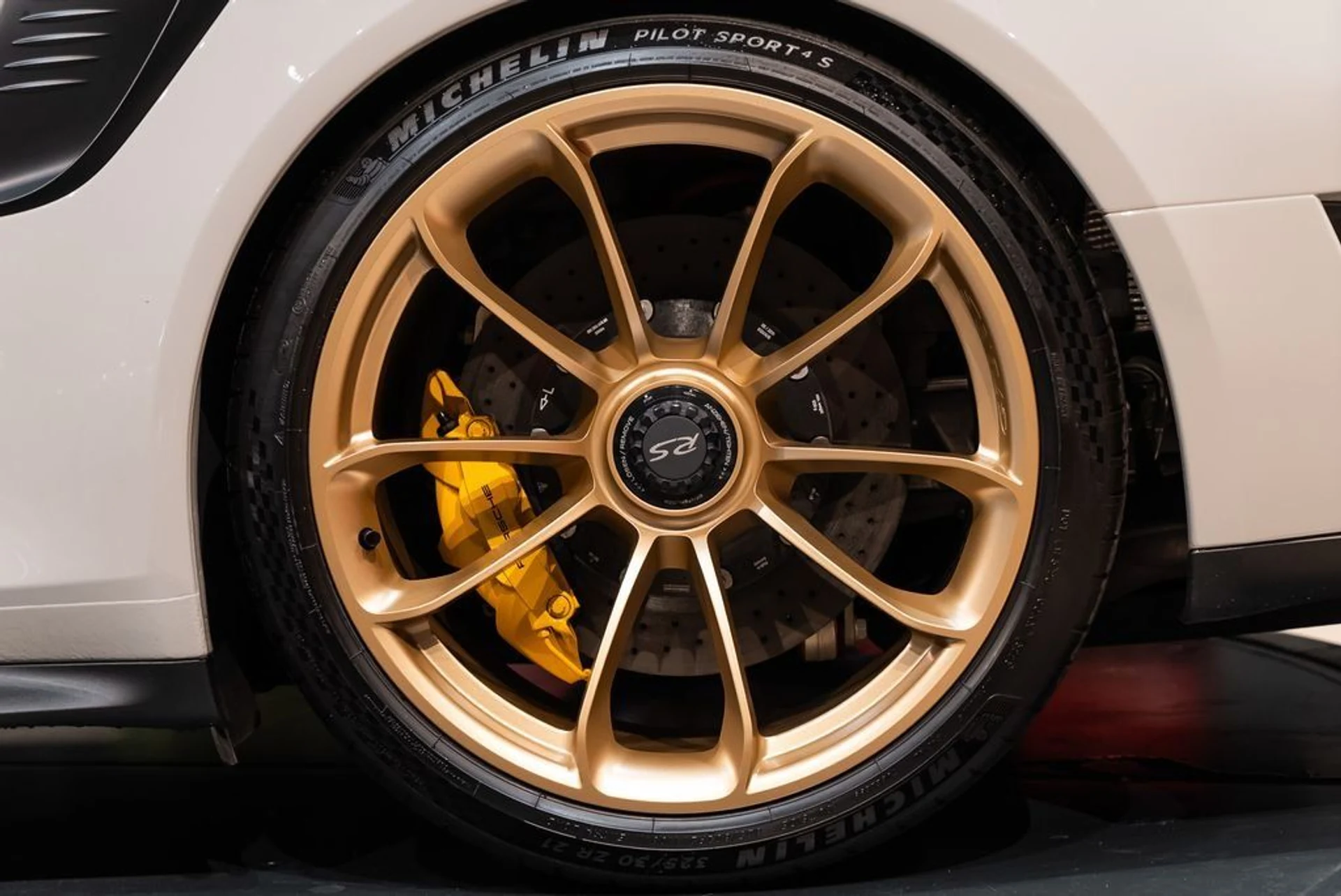 mph012_3270985093_714d29b657ff903b34f9c5042d9ee97f_241a34ca92