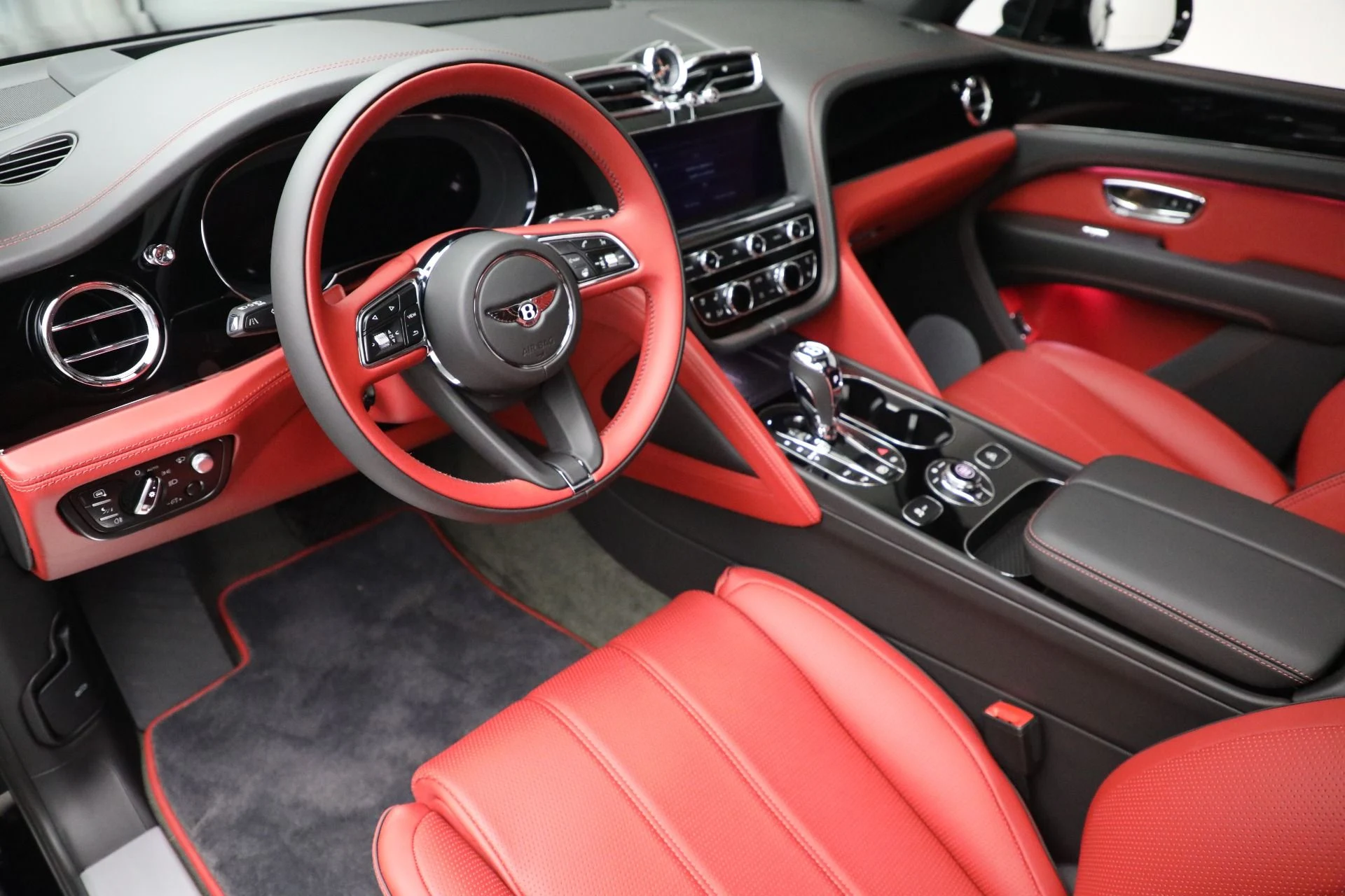 mph012_3275908112_Used_2022_Bentley_Bentayga_V8_1772749614_83a020a010