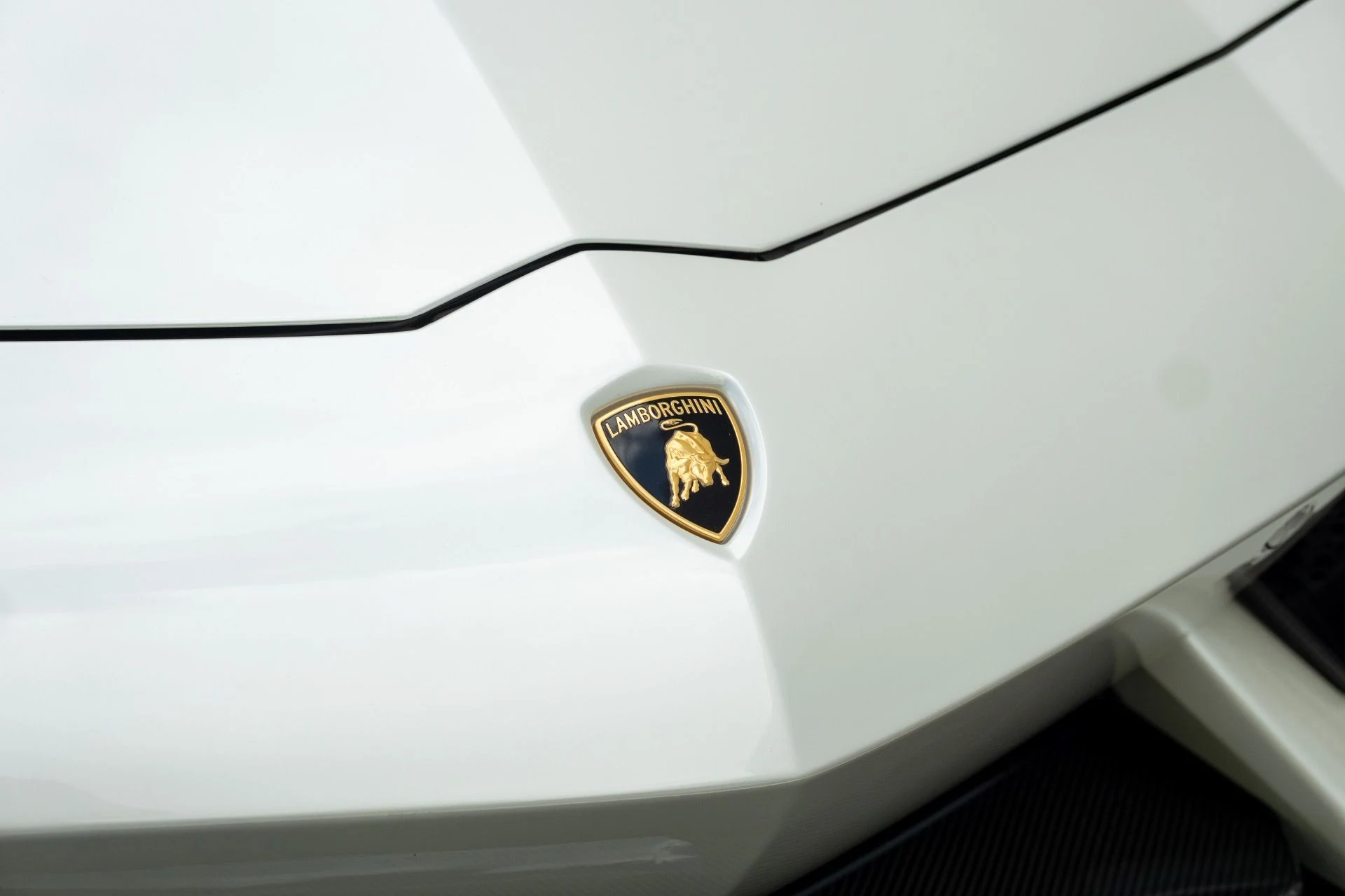 mph012_3281233299_Used_2015_Lamborghini_Aventador_LP_700_4_1755636746_ca5768bf8d