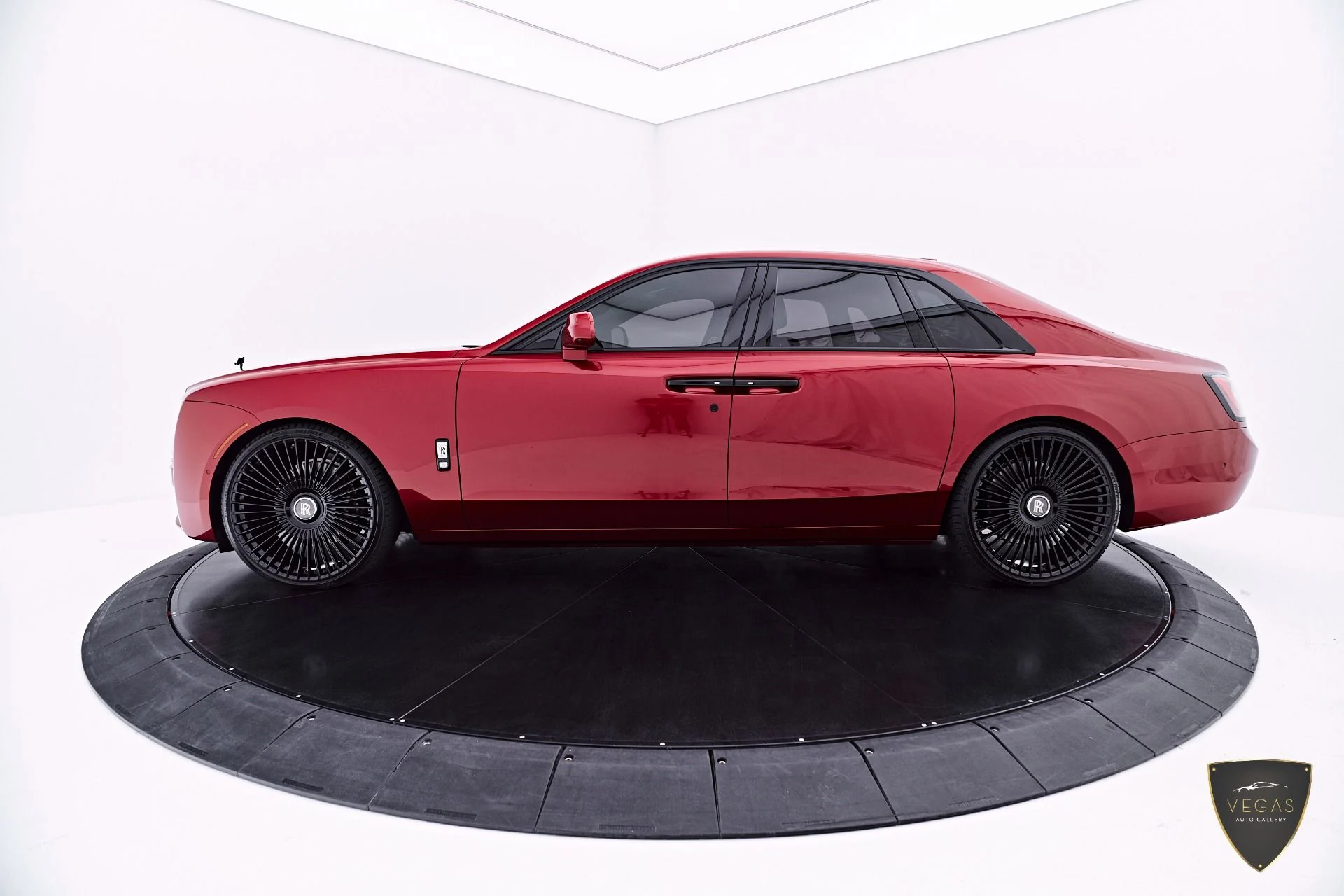 mph012_3292194024_Used_2024_Rolls_Royce_Ghost_Base_1782519232_412faebb3d