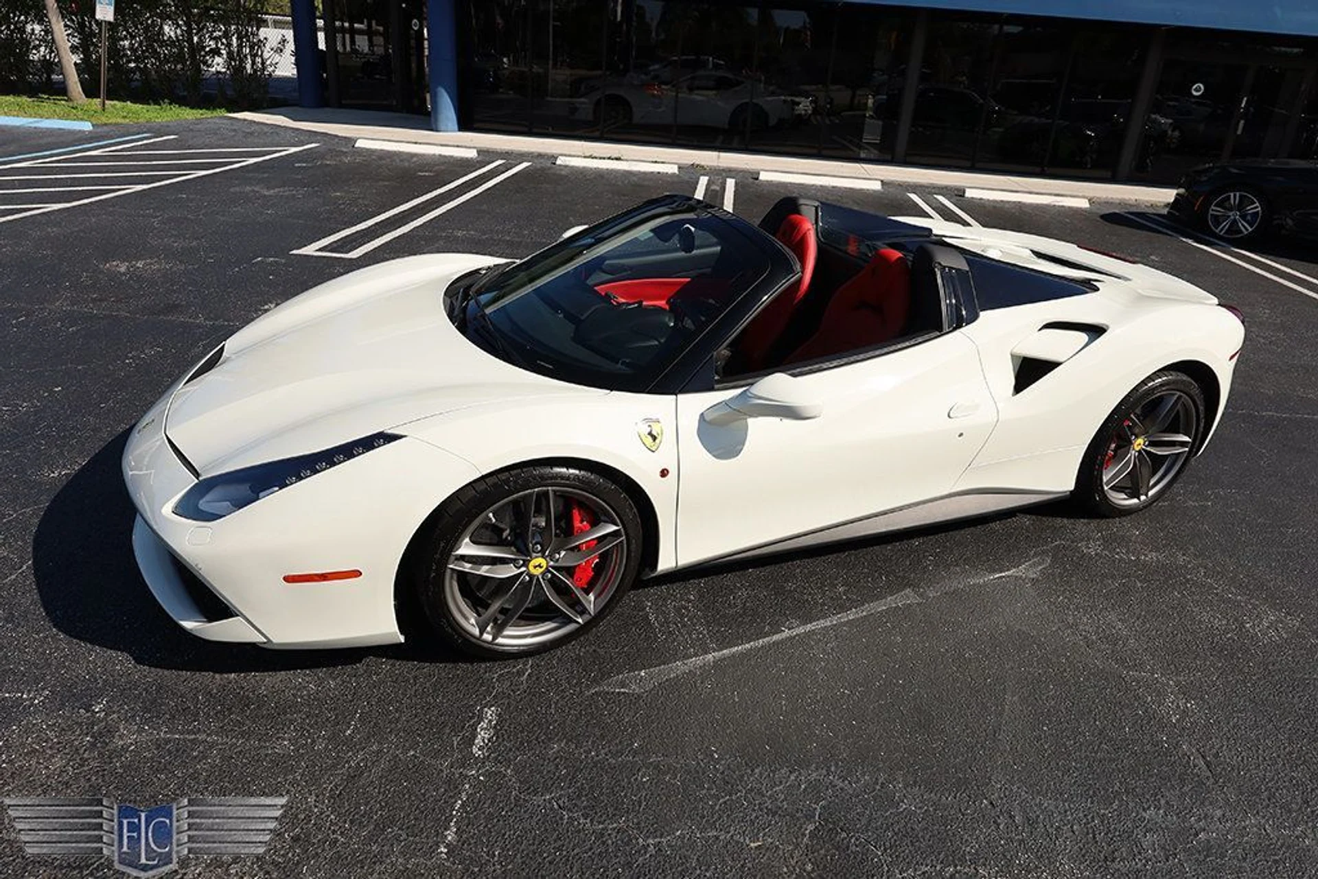 mph012_329283091_used_2018_ferrari_488_spider_convertible_6305_22970596_13_1024_67f370013a