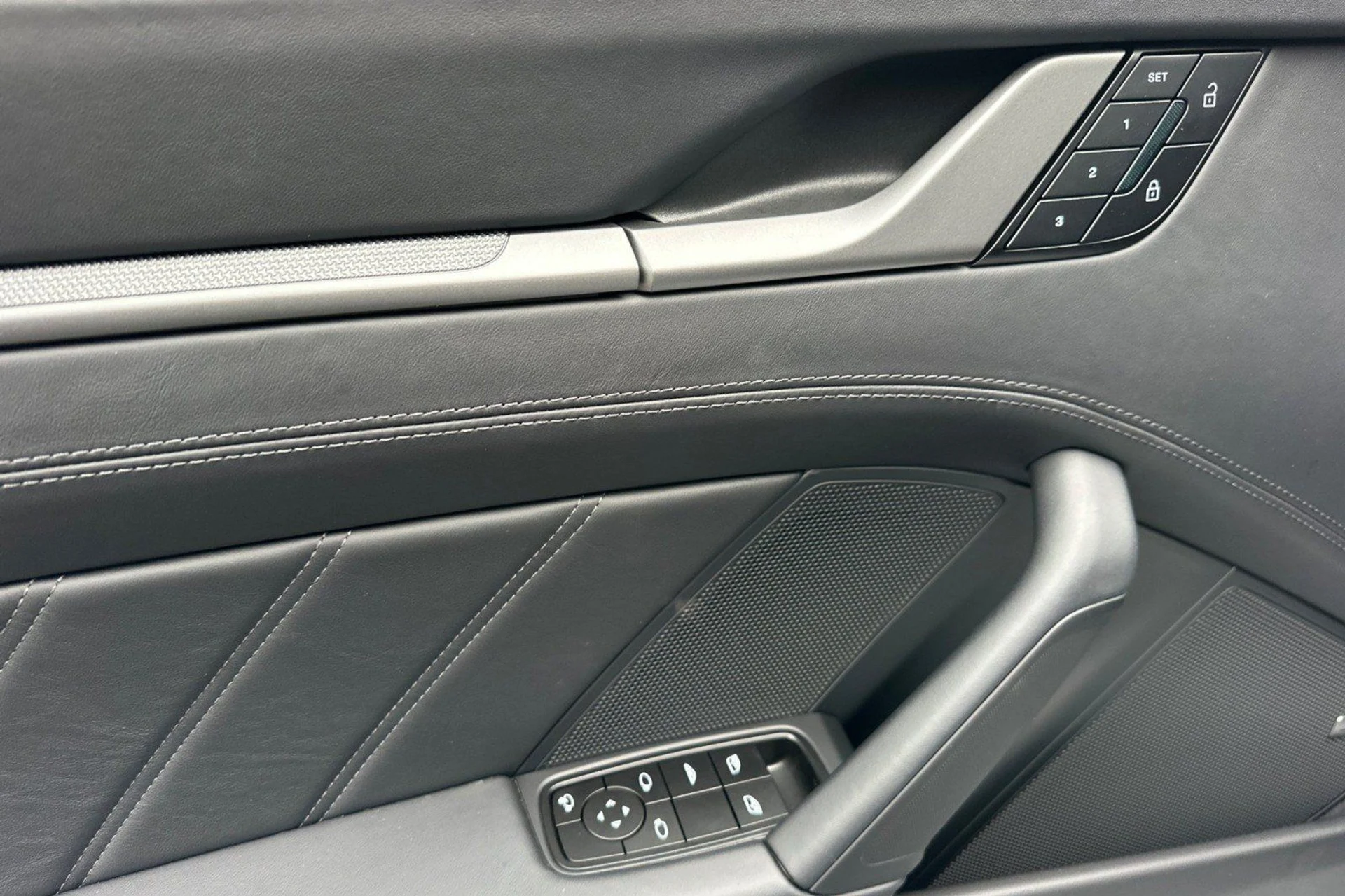 mph012_3294115214_7efa990bf8c8794937844d7e88efdd1f_7ff31a4e4c