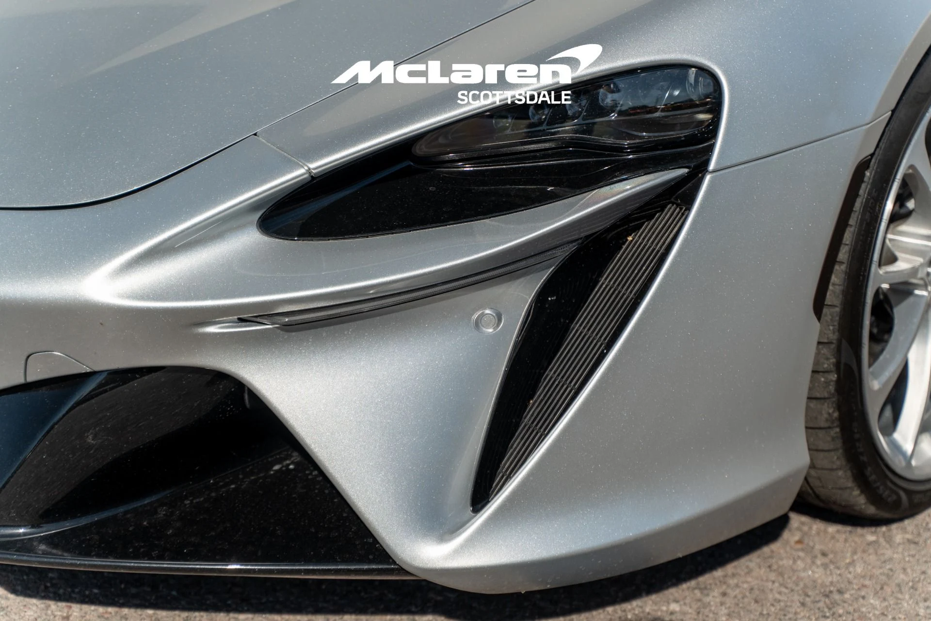 mph012_329620263_Used_2024_MCLAREN_ARTURA_1763510051_3b1d4337c1